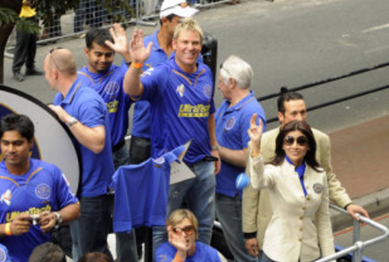 Rajasthan Royals co-owner Shilpa Shetty with Shane Warne and other squad members during a parade through the streets of Cape Town, Indian Premier League, April 16, 2009