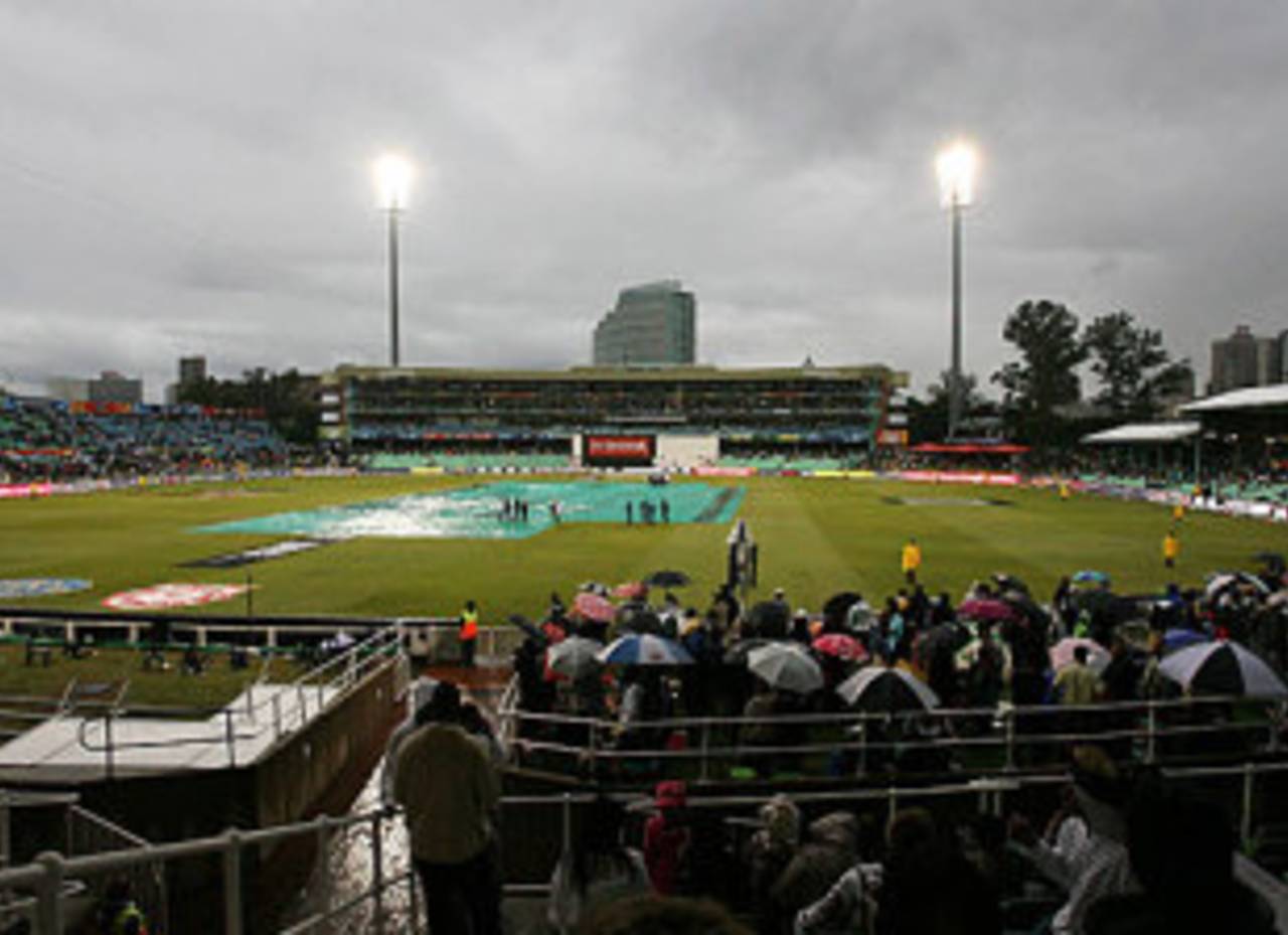 South Africa, which had hosted the IPL in 2009, is one of the shortlisted venues for this season&nbsp;&nbsp;&bull;&nbsp;&nbsp;covers, rain/Getty Images