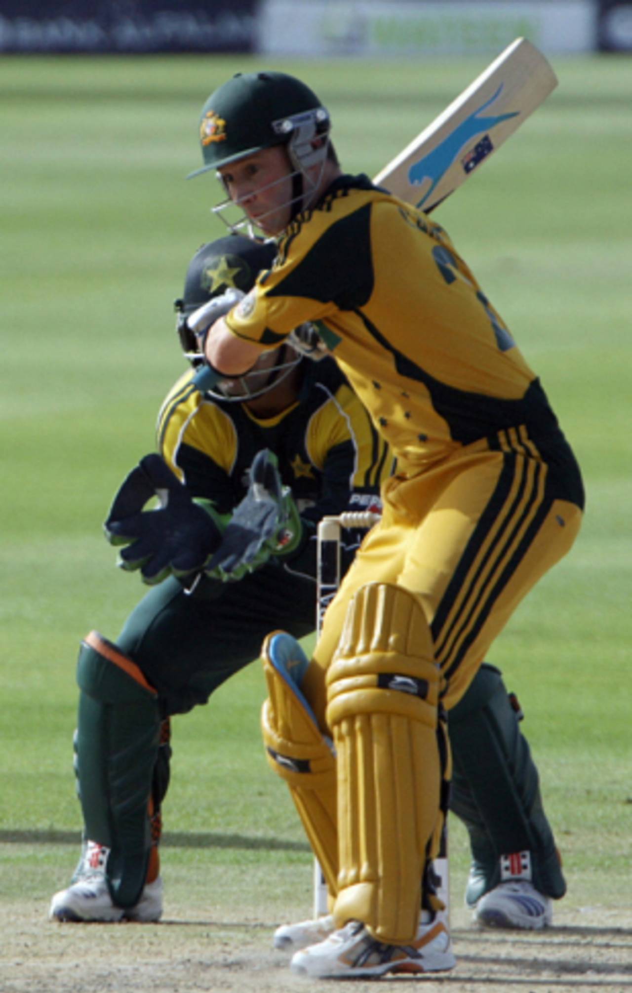 Michael Clarke looks to cut, Pakistan v Australia, 5th ODI, Abu Dhabi, May 3, 2009