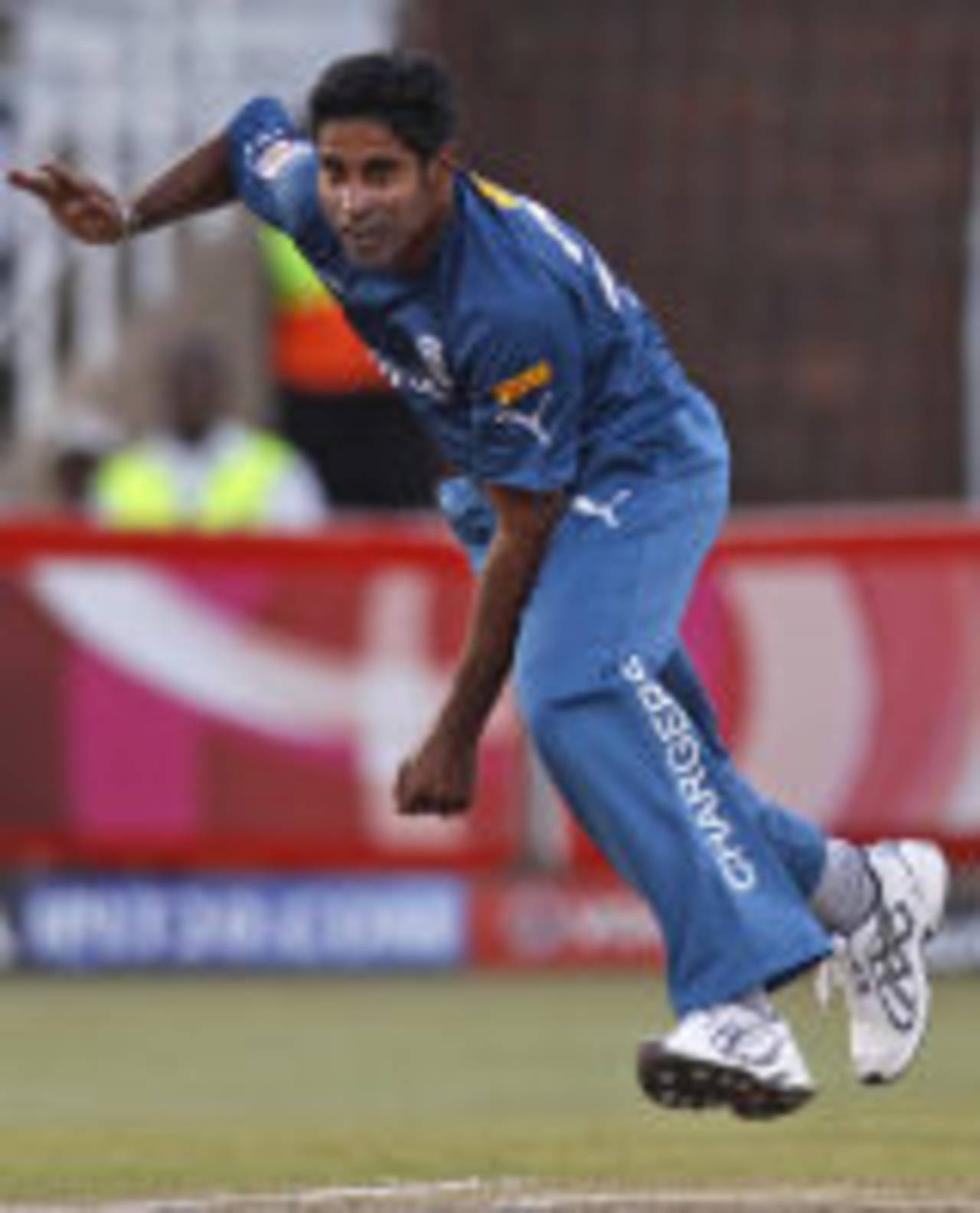 Chaminda Vaas got an early breakthrough again, Deccan Chargers v Delhi Daredevils, IPL, Durban, May 13, 2009