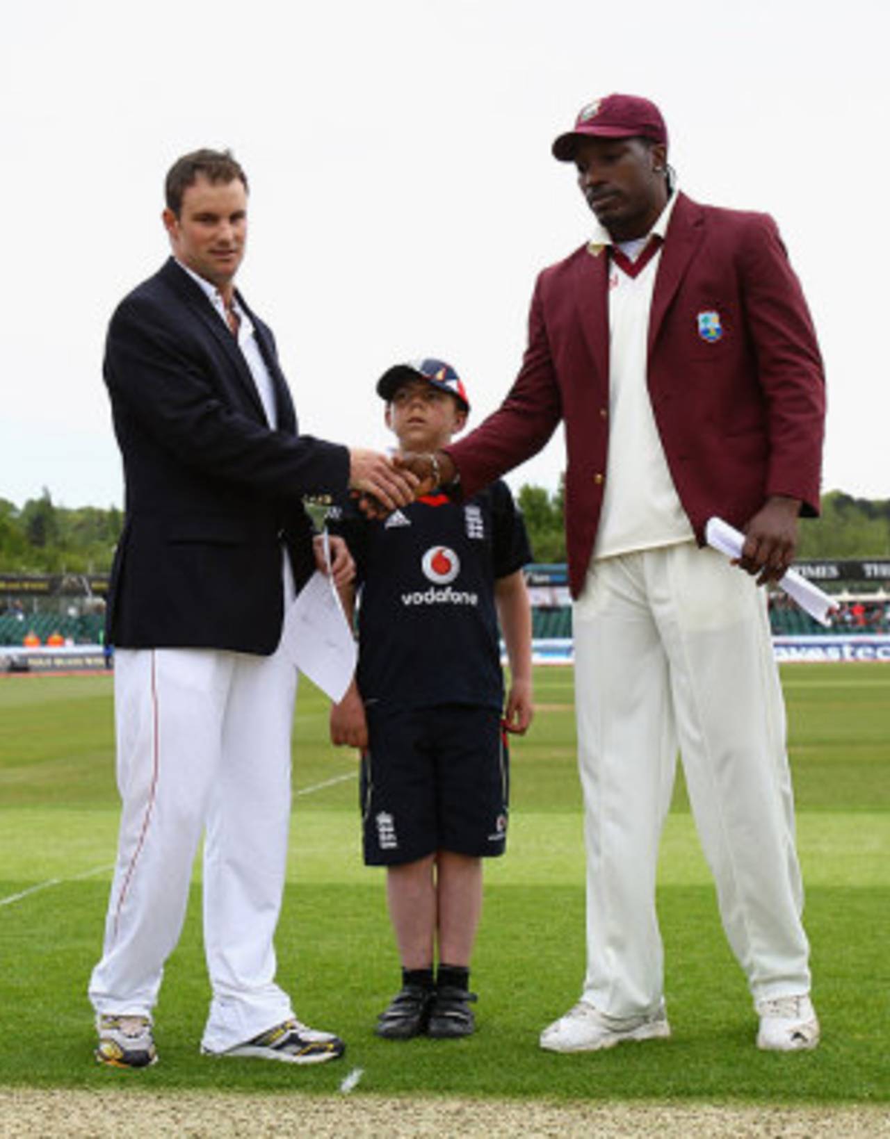 Andrew Strauss and Chris Gayle shake hands at the toss on the first morning at Chester-le-Street, England v West Indies, 2nd Test, Chester-le-Street, May 14, 2009
