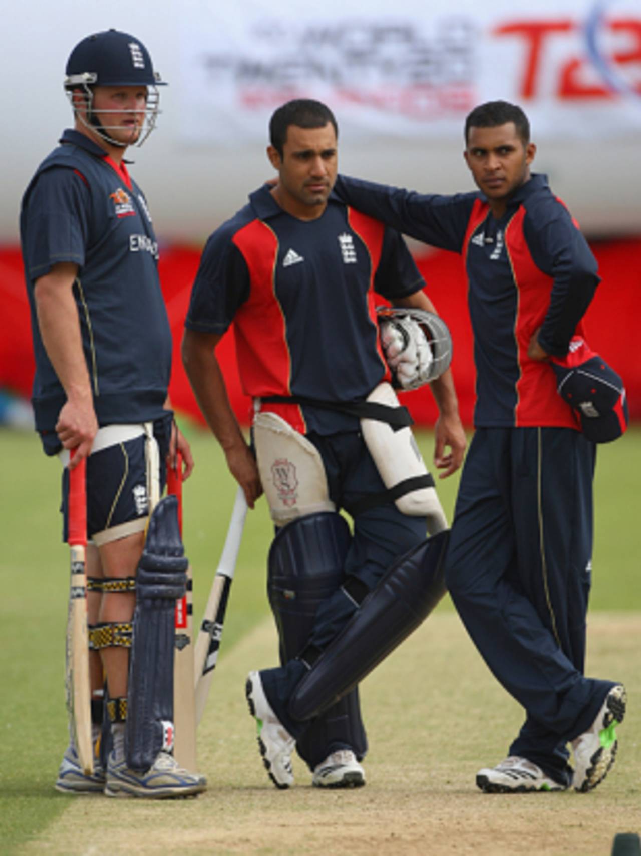 Robert Key, Ravi Bopara and Adil Rashid at England's nets session, Lord's, June 4, 2009