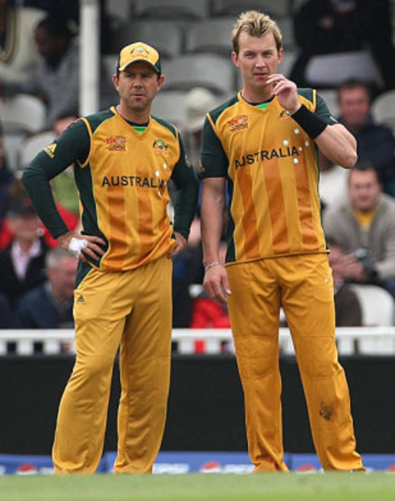 Brett Lee and Ricky Ponting search for ideas, Australia v West Indies, ICC World Twenty20, The Oval, June 6, 2009