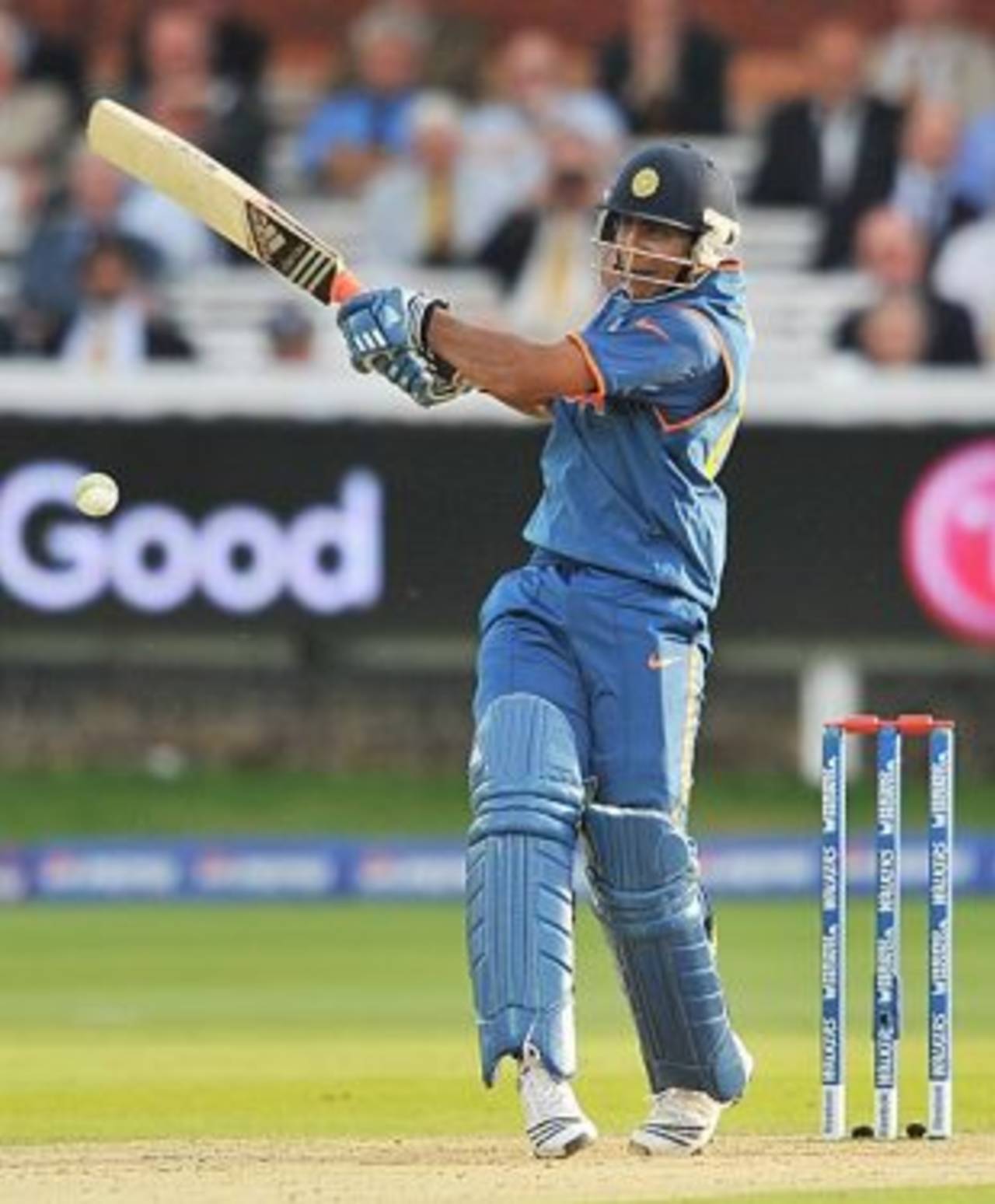 Ravindra Jadeja struggled painfully against the short ball and his innings stalled India's chase&nbsp;&nbsp;&bull;&nbsp;&nbsp;Getty Images