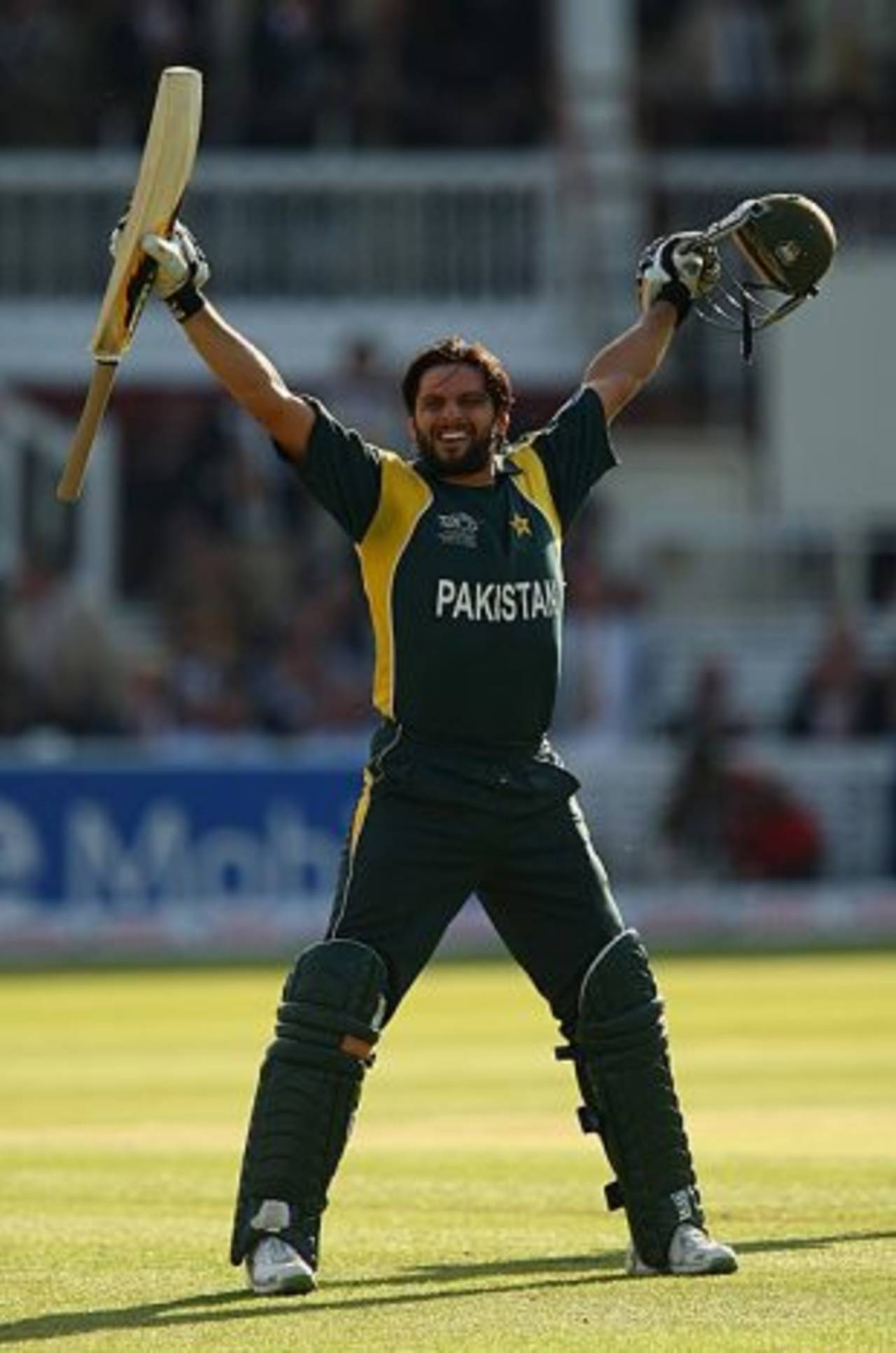 Shahid Afridi's pose after sealing the win was that of a winner who had known the inevitability of victory&nbsp;&nbsp;&bull;&nbsp;&nbsp;Getty Images
