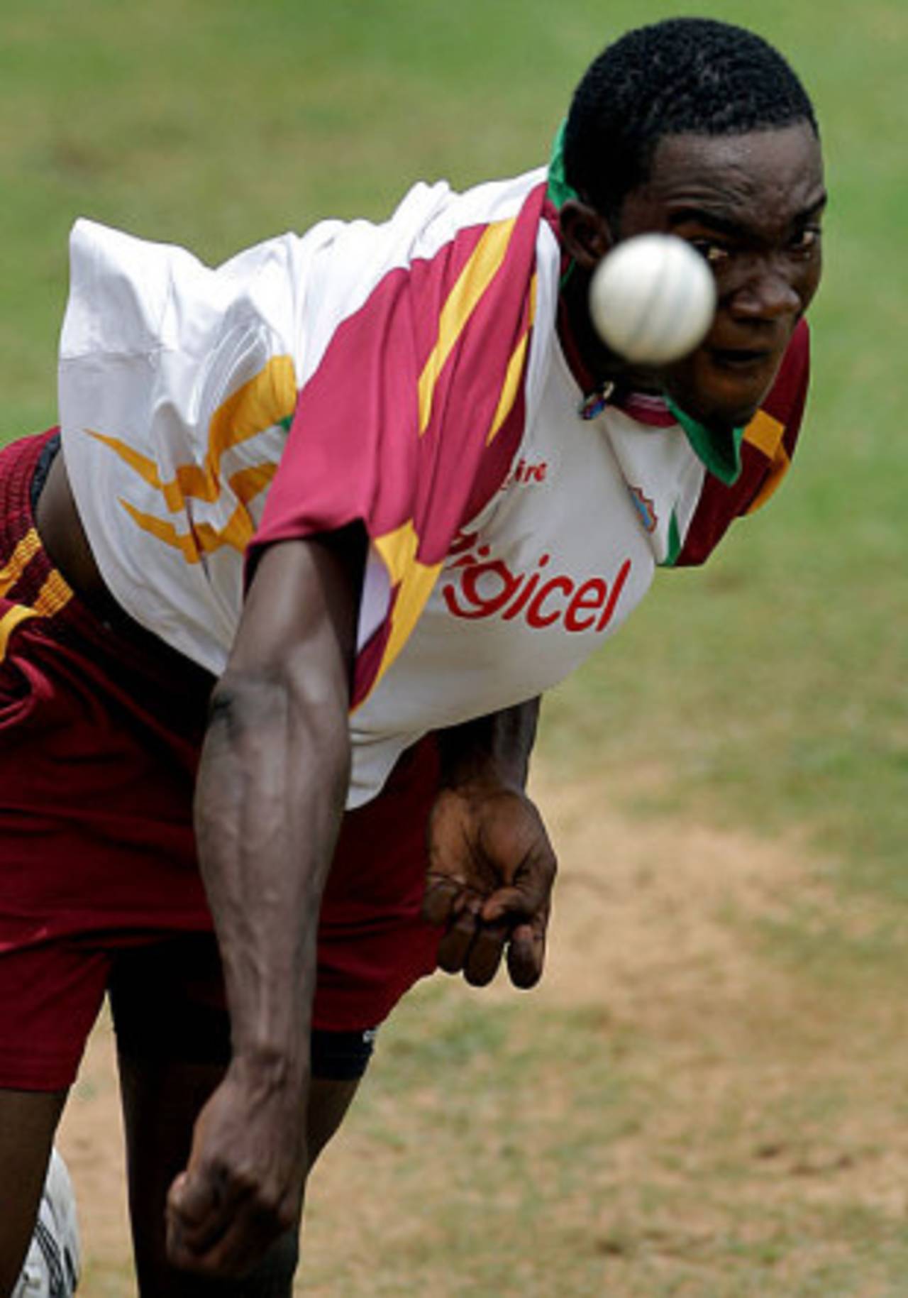 Jerome Taylor bends his back, St. Lucia, July 1, 2009