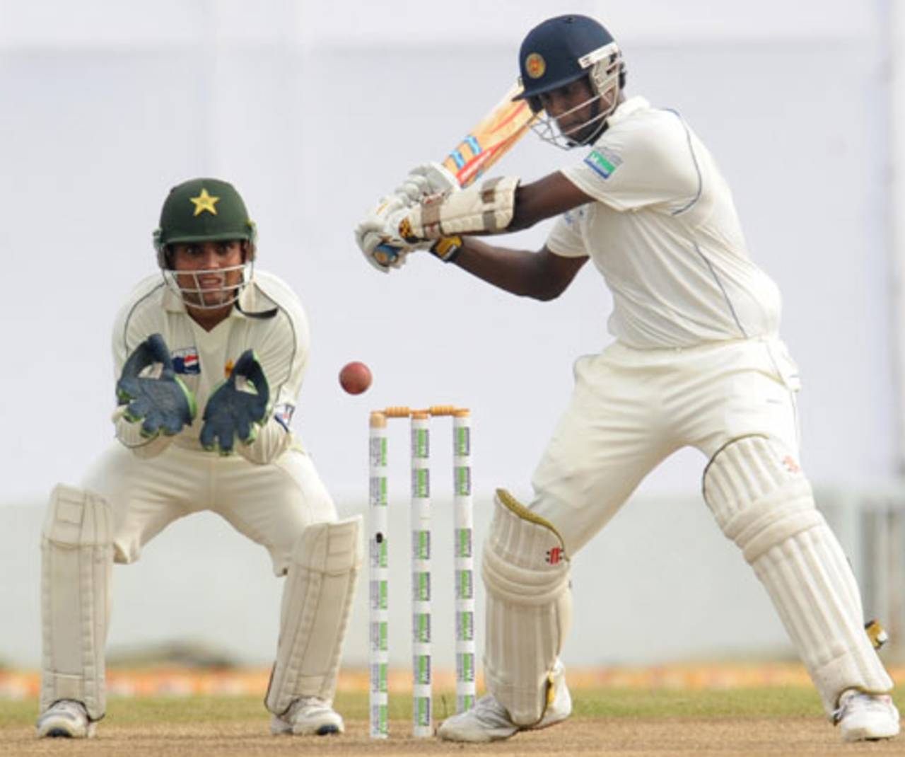 Angelo Mathews gets into position to play a cut, Pakistan v Sri Lanka, 1st Test, Galle, 1st day, July 4, 2009