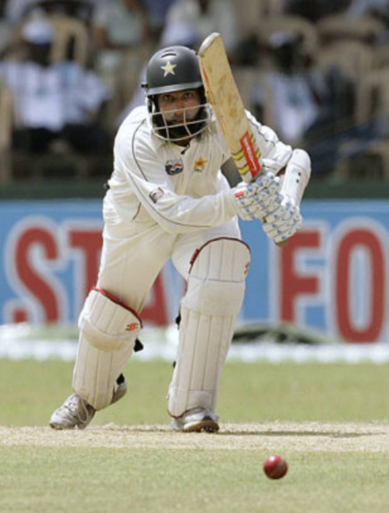 Mohammad Yousuf drives along the ground, Sri Lanka v Pakistan, 3rd Test, 1st day, Colombo, July 20, 2009 