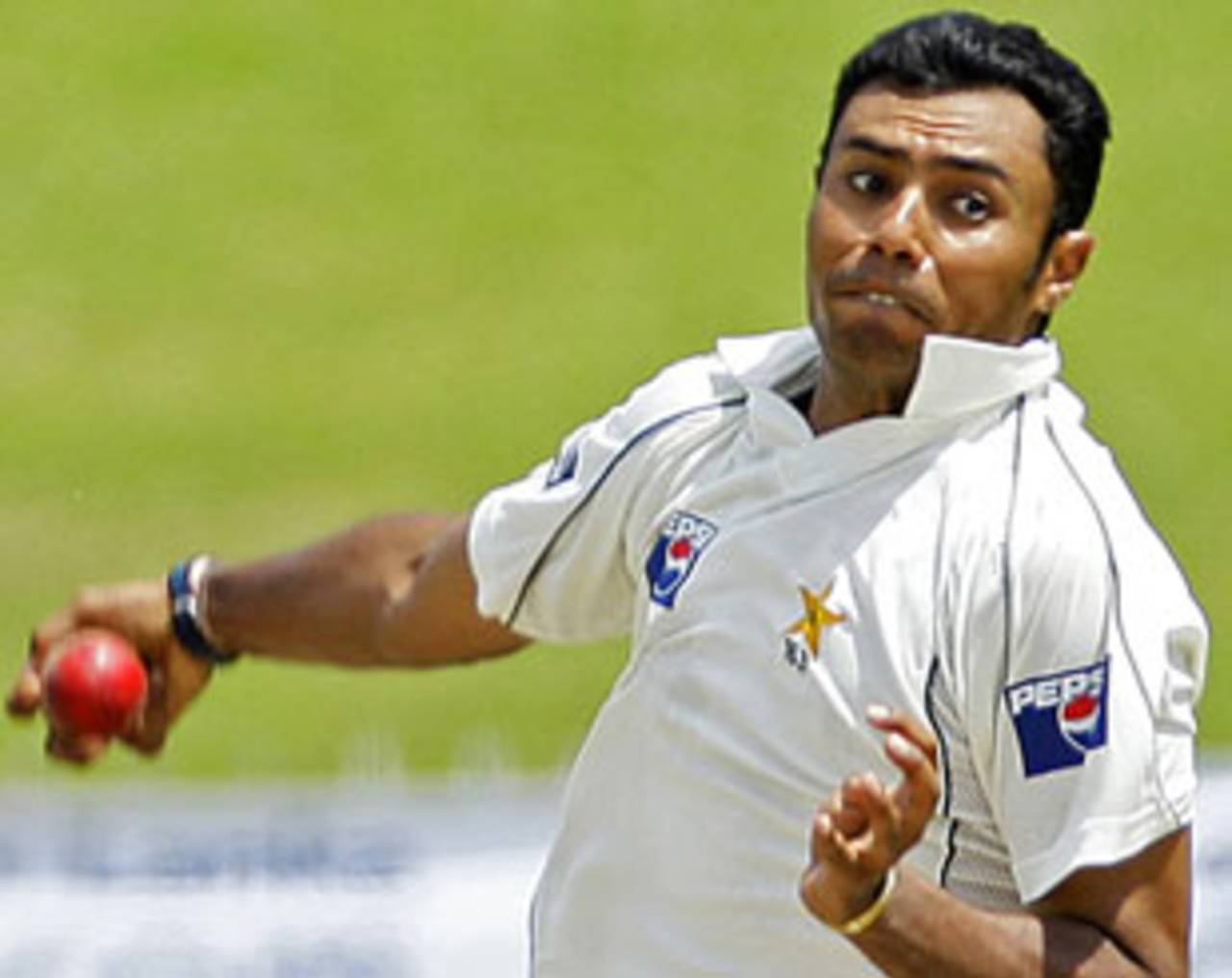 Danish Kaneria, who has been left out of Pakistan's Test squad for their tour of New Zealand, took eight wickets as HBL closed in on a win against ZTBL&nbsp;&nbsp;&bull;&nbsp;&nbsp;Associated Press