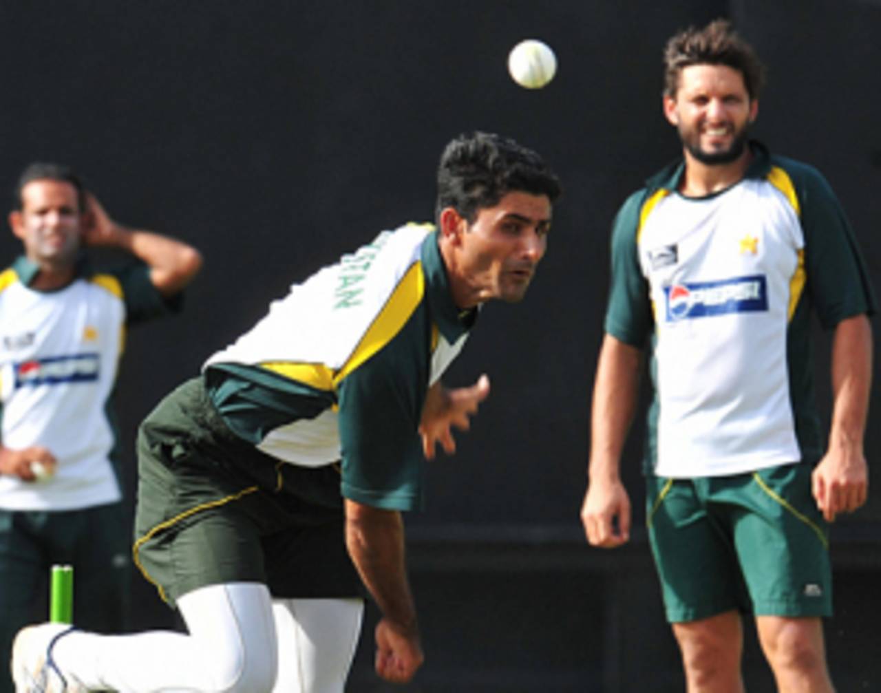 Abdul Razzaq's all-round ability will be missed by Pakistan in Australia&nbsp;&nbsp;&bull;&nbsp;&nbsp;AFP