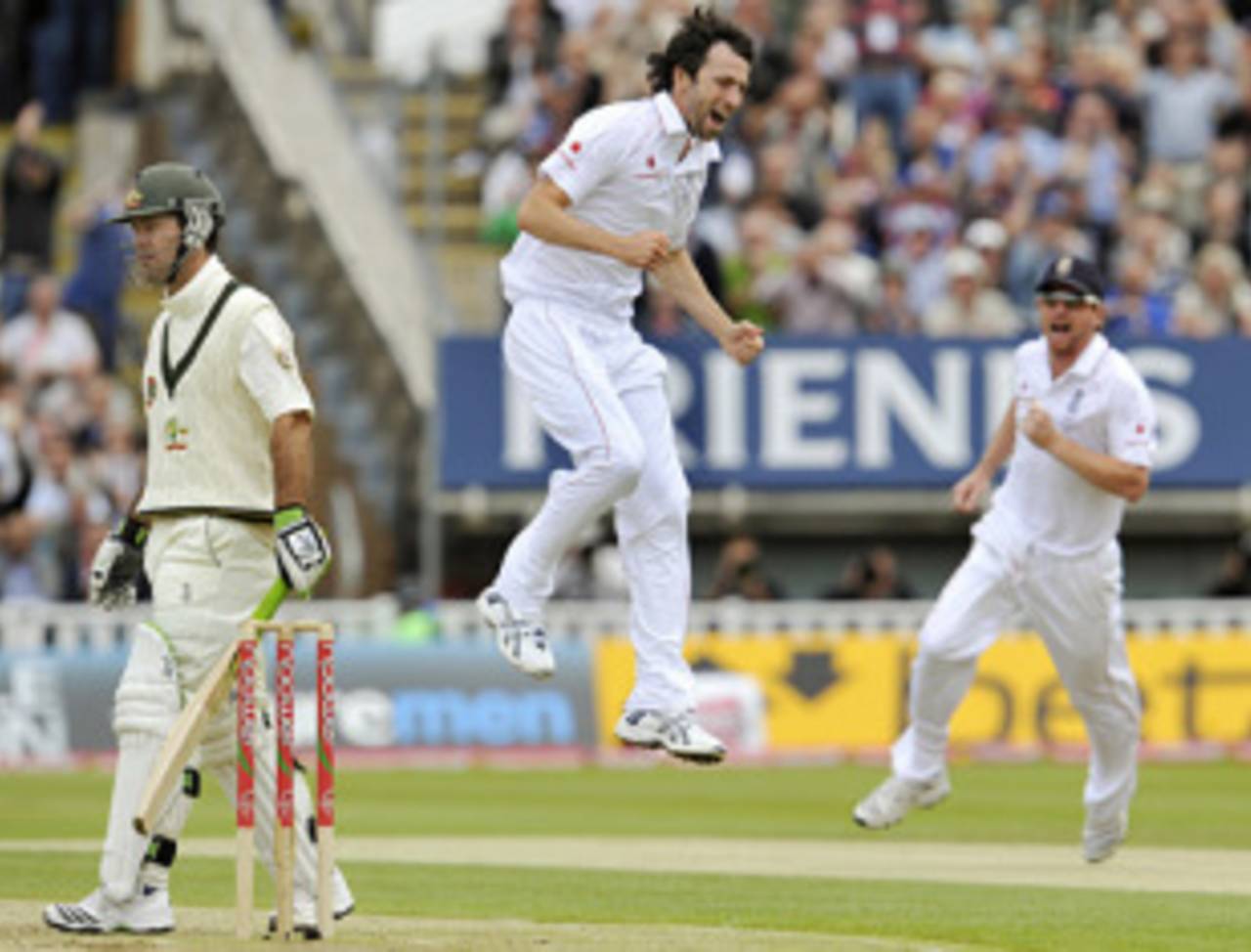 Graham Onions celebrates his dismissal of Ricky Ponting, England v Australia, 3rd Test, Edgbaston, 2nd day, July 31, 2009