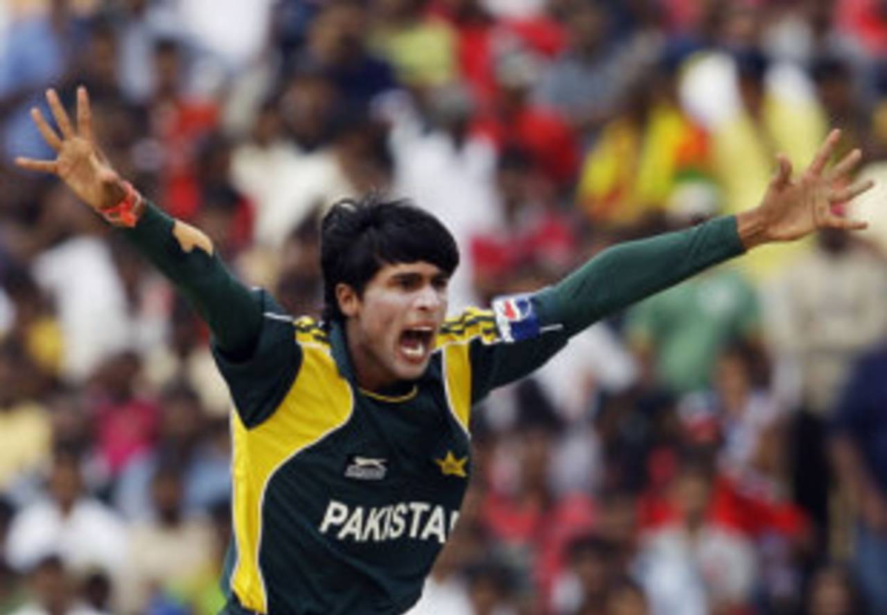 Mohammad Zahid: "Mohammad Aamer is Pakistan's ace as far as fast bowling is concerned and they can least afford to get this boy injured"&nbsp;&nbsp;&bull;&nbsp;&nbsp;Associated Press