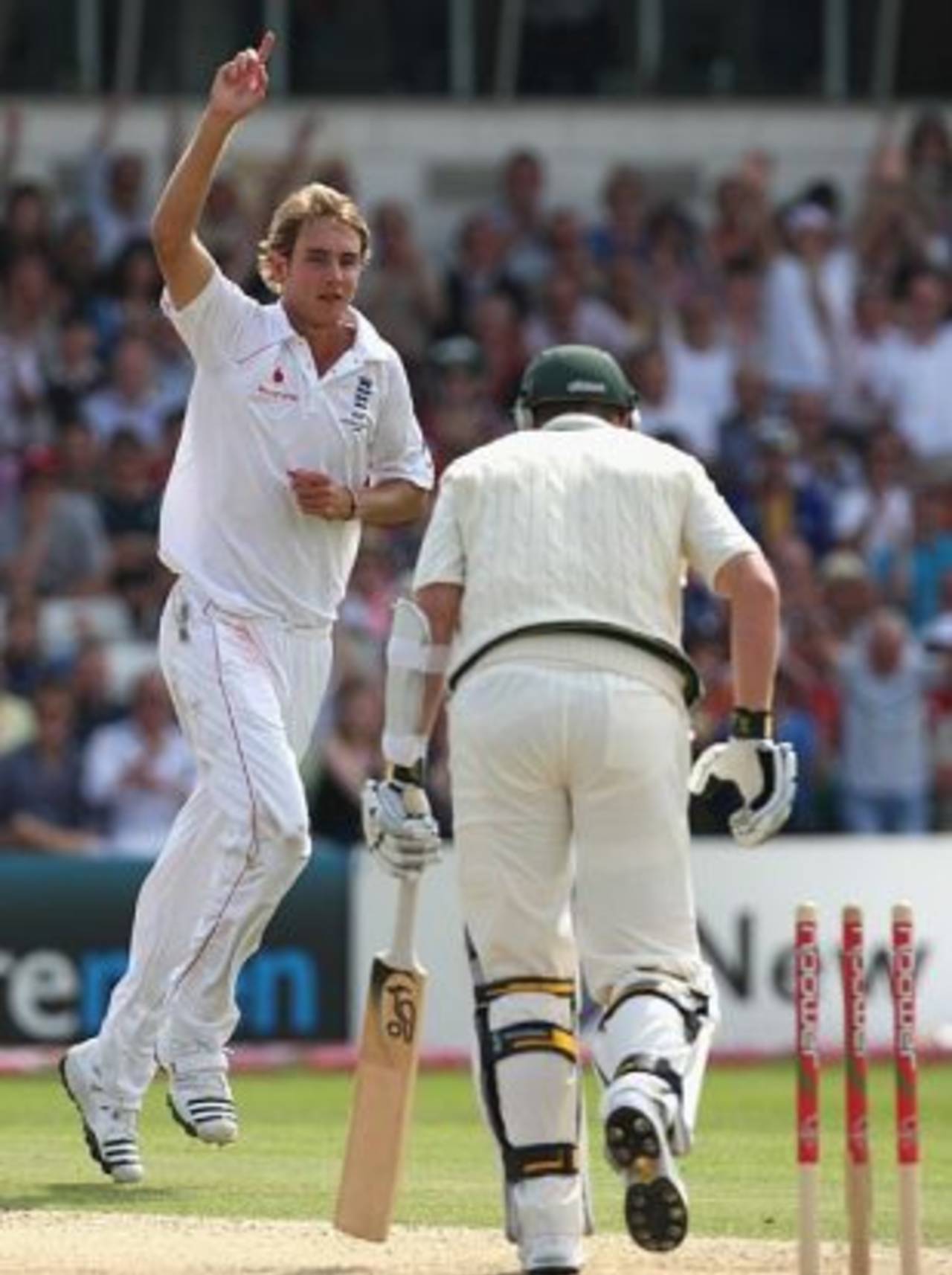 Stuart Broad gave England something to cling to on another dispiriting day&nbsp;&nbsp;&bull;&nbsp;&nbsp;Getty Images