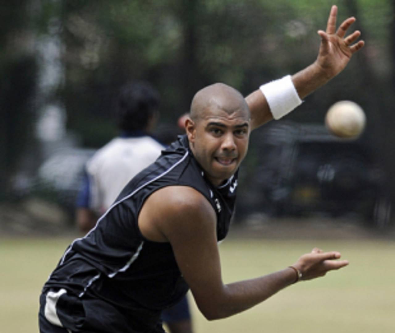 Jeetan Patel lets it rip, Colombo, August 11, 2009