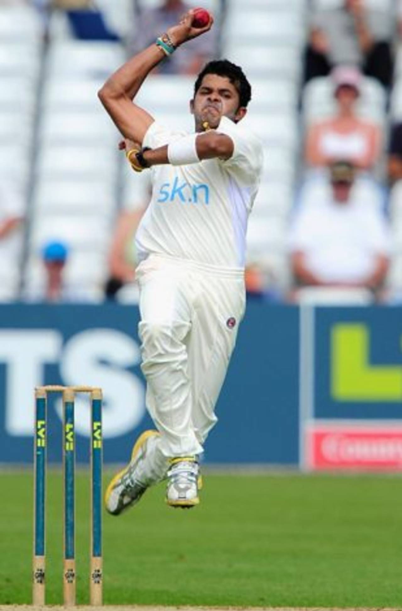 Sreesanth in action for Warwickshire, Nottinghamshire v Warwickshire, County Championship, Division One, Trent Bridge, August 11, 2009 