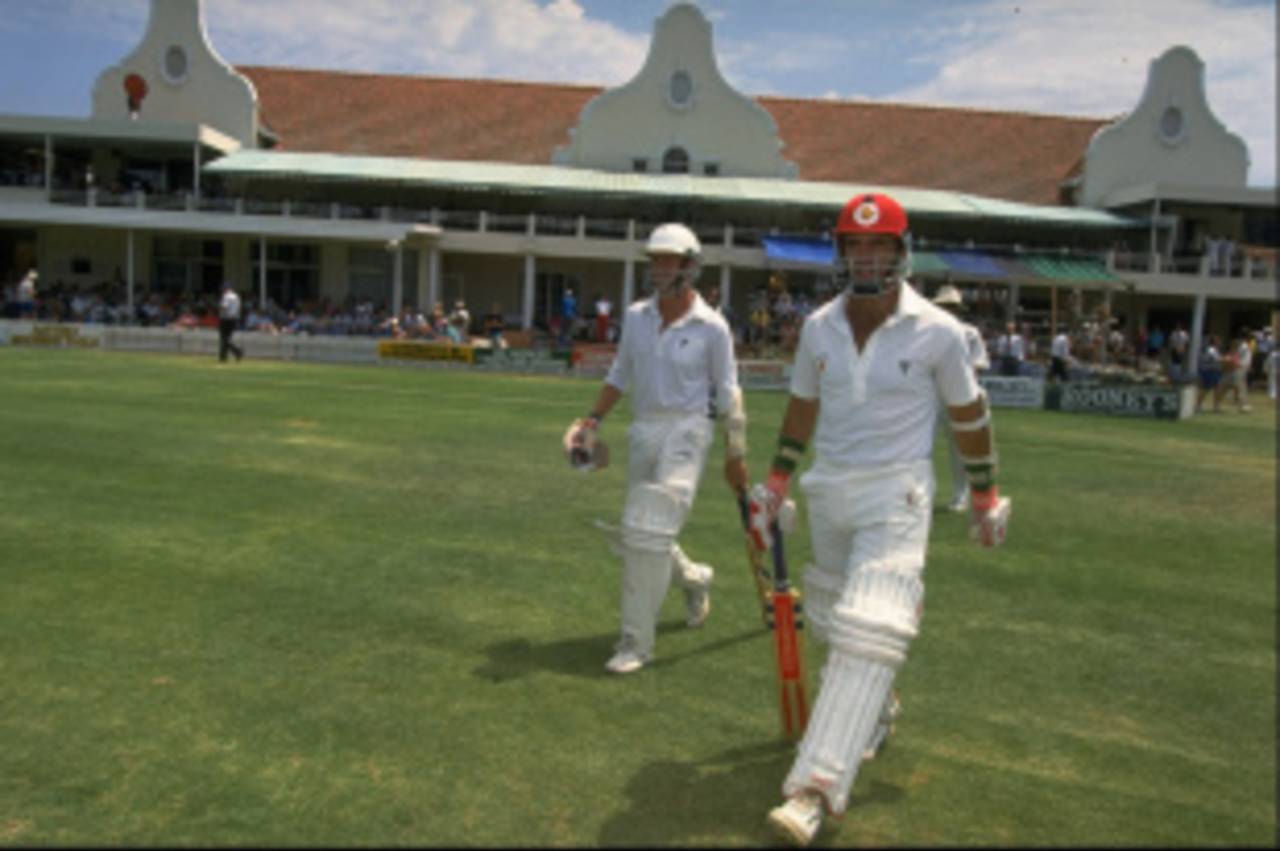 The Zimbabwe openers, Kevin Arnott and Grant Flower, walk in to bat in their inaugural Test&nbsp;&nbsp;&bull;&nbsp;&nbsp;Getty Images