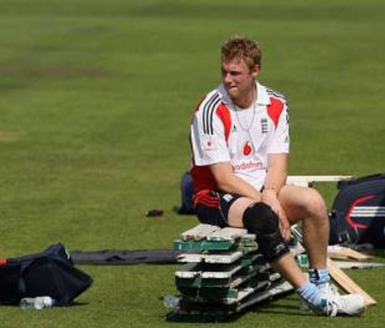Andrew Flintoff's knee has been the subject of much speculation this summer&nbsp;&nbsp;&bull;&nbsp;&nbsp;Getty Images