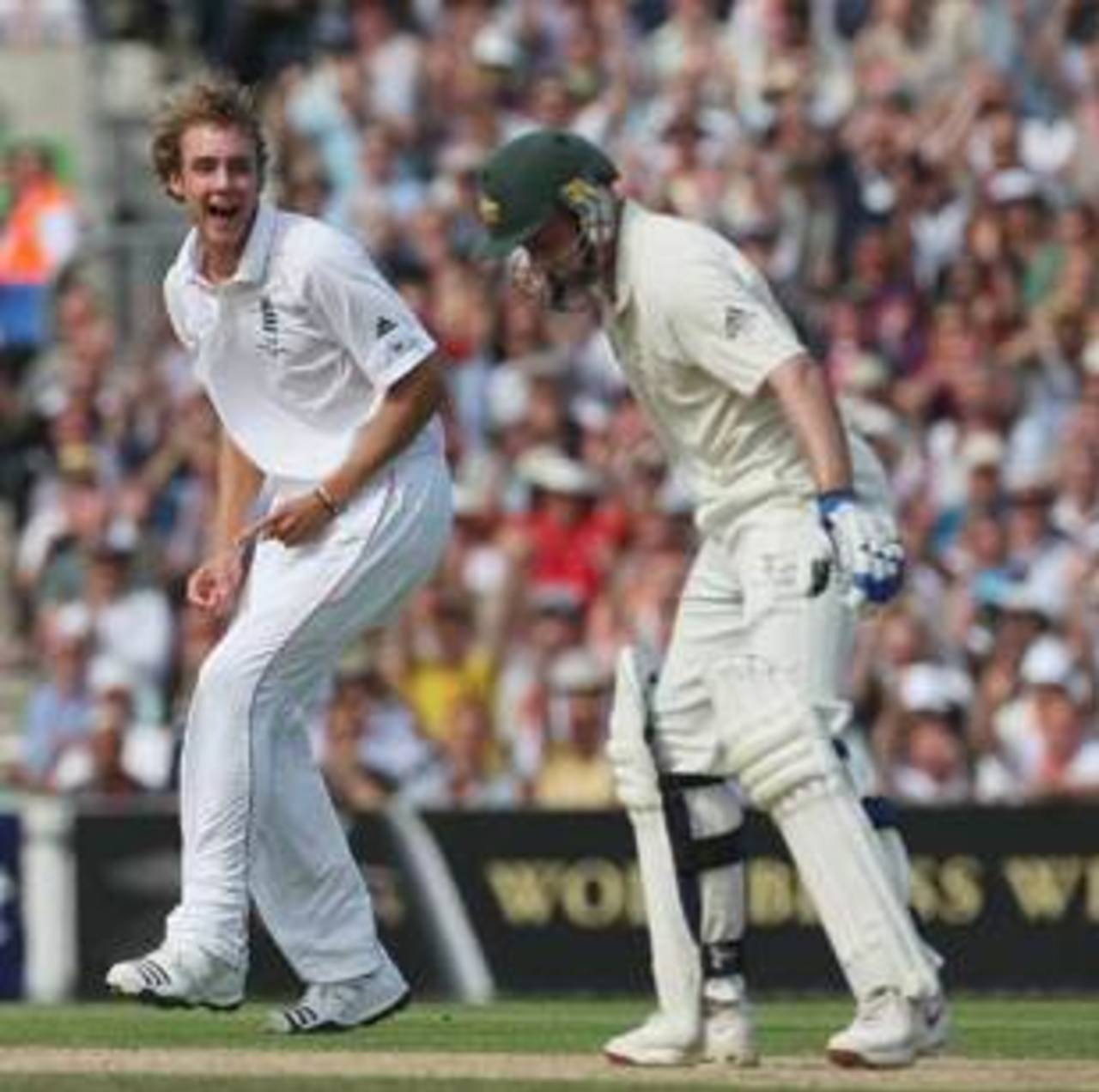 Mike Hussey is trapped leg before by Stuart Broad as his lean series continues&nbsp;&nbsp;&bull;&nbsp;&nbsp;Getty Images