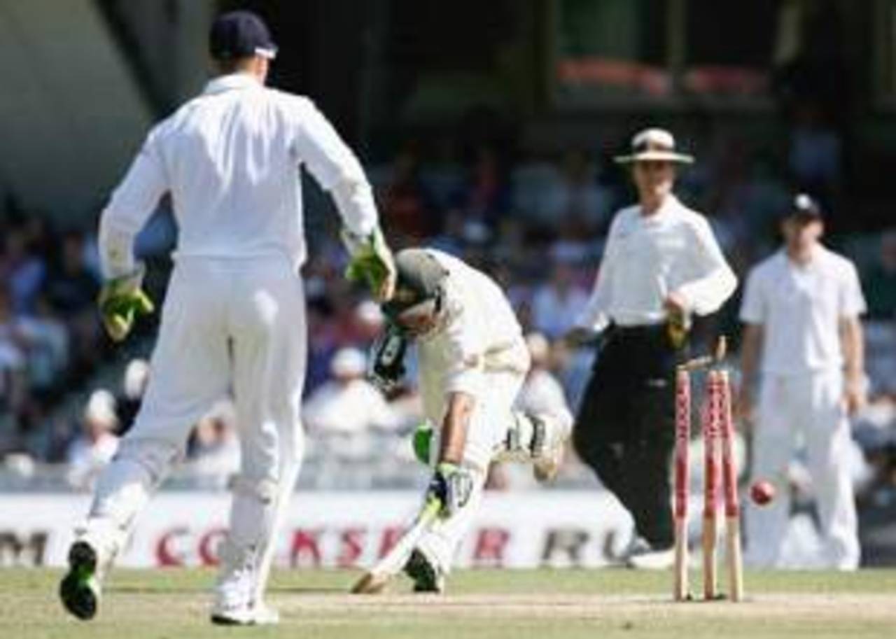 Ricky Ponting's run-out changed the complexion of the game&nbsp;&nbsp;&bull;&nbsp;&nbsp;AFP