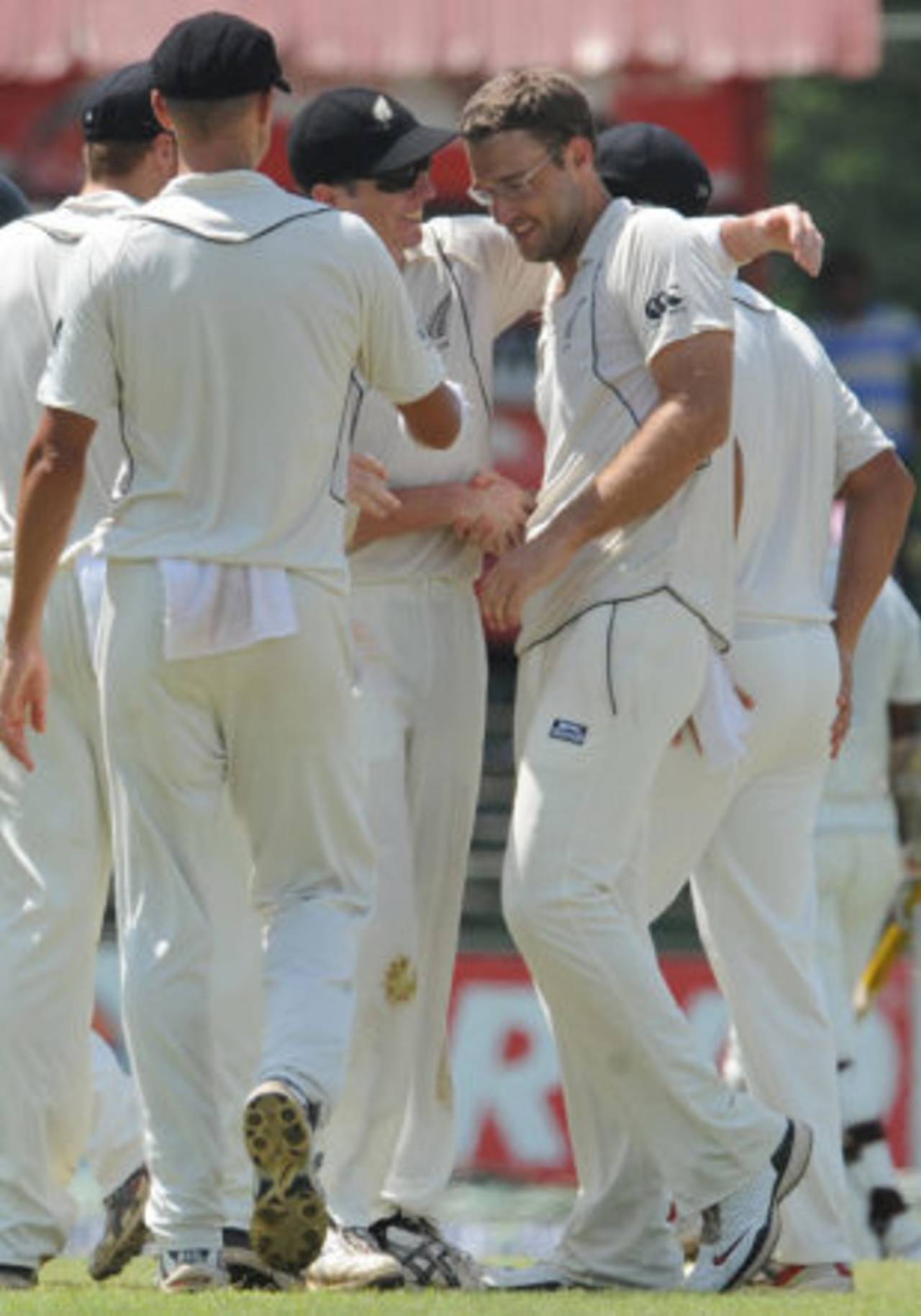 Daniel Vettori is congratulated on taking his 300rd wicket, Sri Lanka v New Zealand, 2nd Test, SSC, Colombo, 1st day, August 26, 2009 