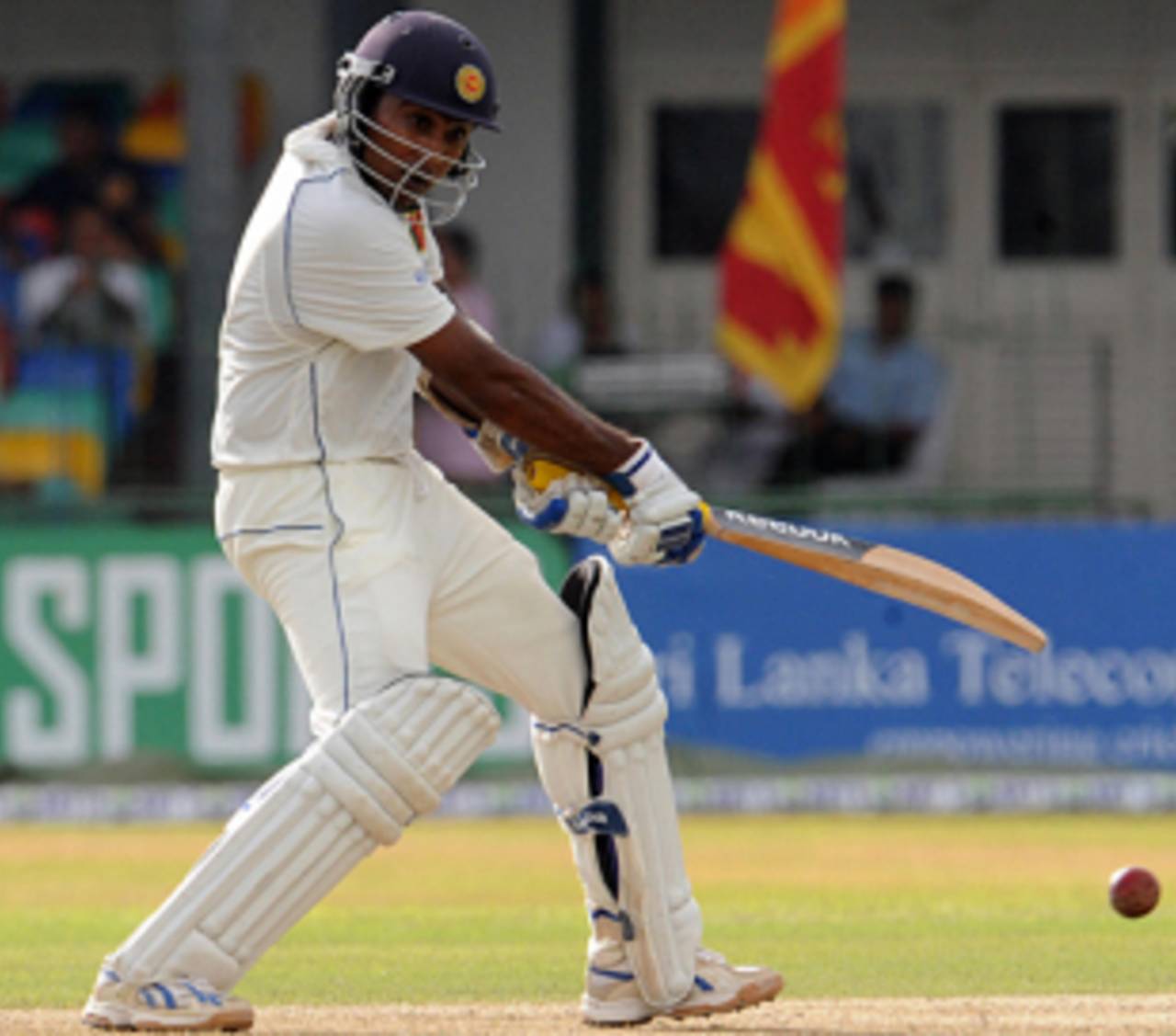 Trevor Bayliss: "His (Jayawardene's) powers of concentration and his mental strength are exceptional"&nbsp;&nbsp;&bull;&nbsp;&nbsp;AFP
