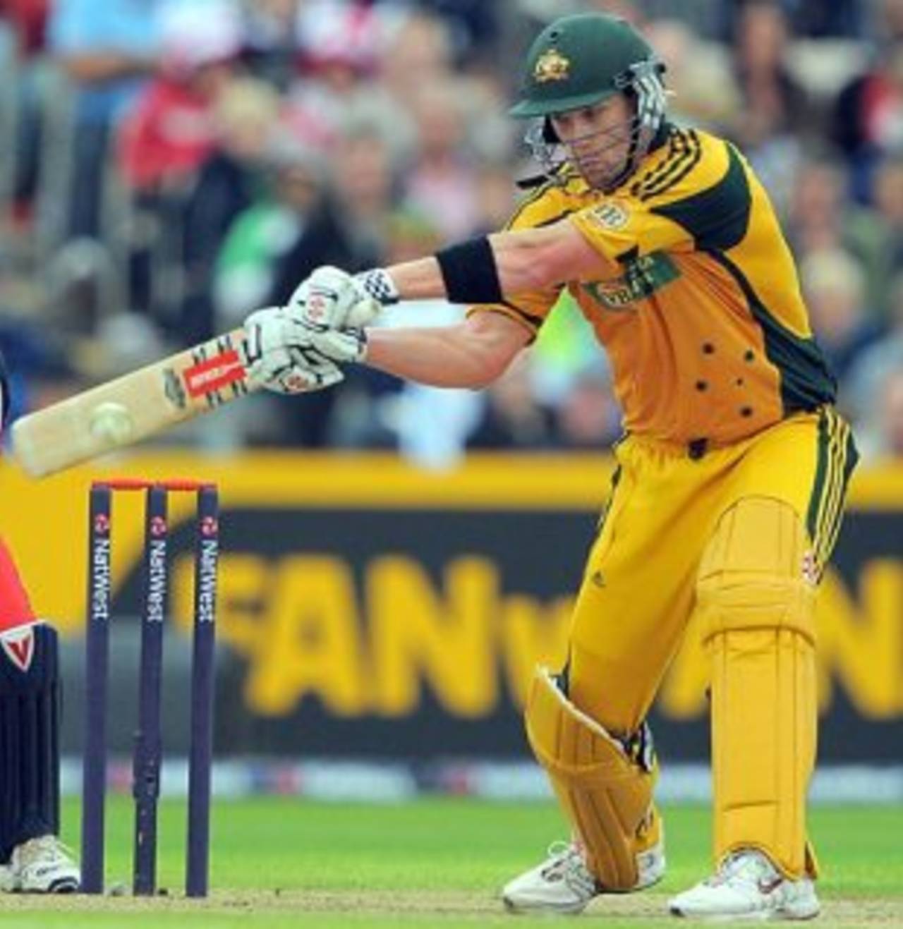Cameron White made an impressive start to his latest spell in the Twenty20 team&nbsp;&nbsp;&bull;&nbsp;&nbsp;AFP