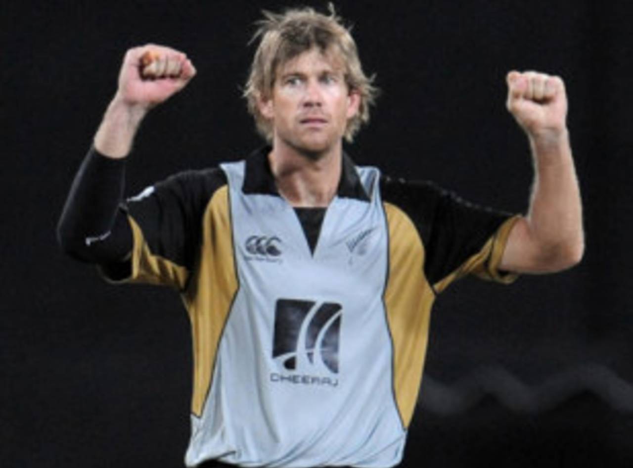Jacob Oram reacts after getting rid of Malinga Bandara, Sri Lanka v New Zealand, 1st Twenty20, Colombo, September 2, 2009