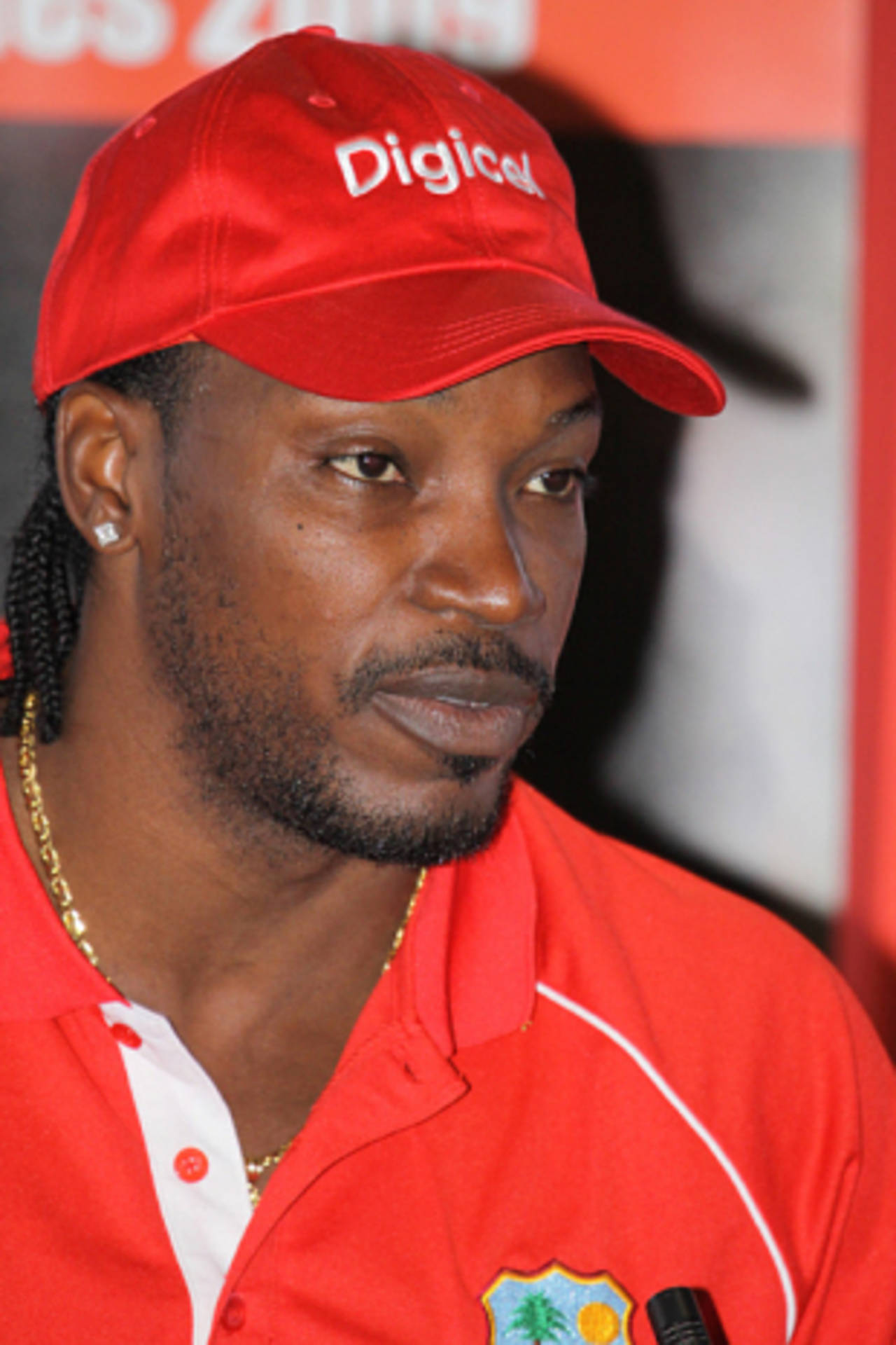 Chris Gayle speaks to participants at a Digicel Cricket Clinic, Turks & Caicos Islands, September 10, 2009