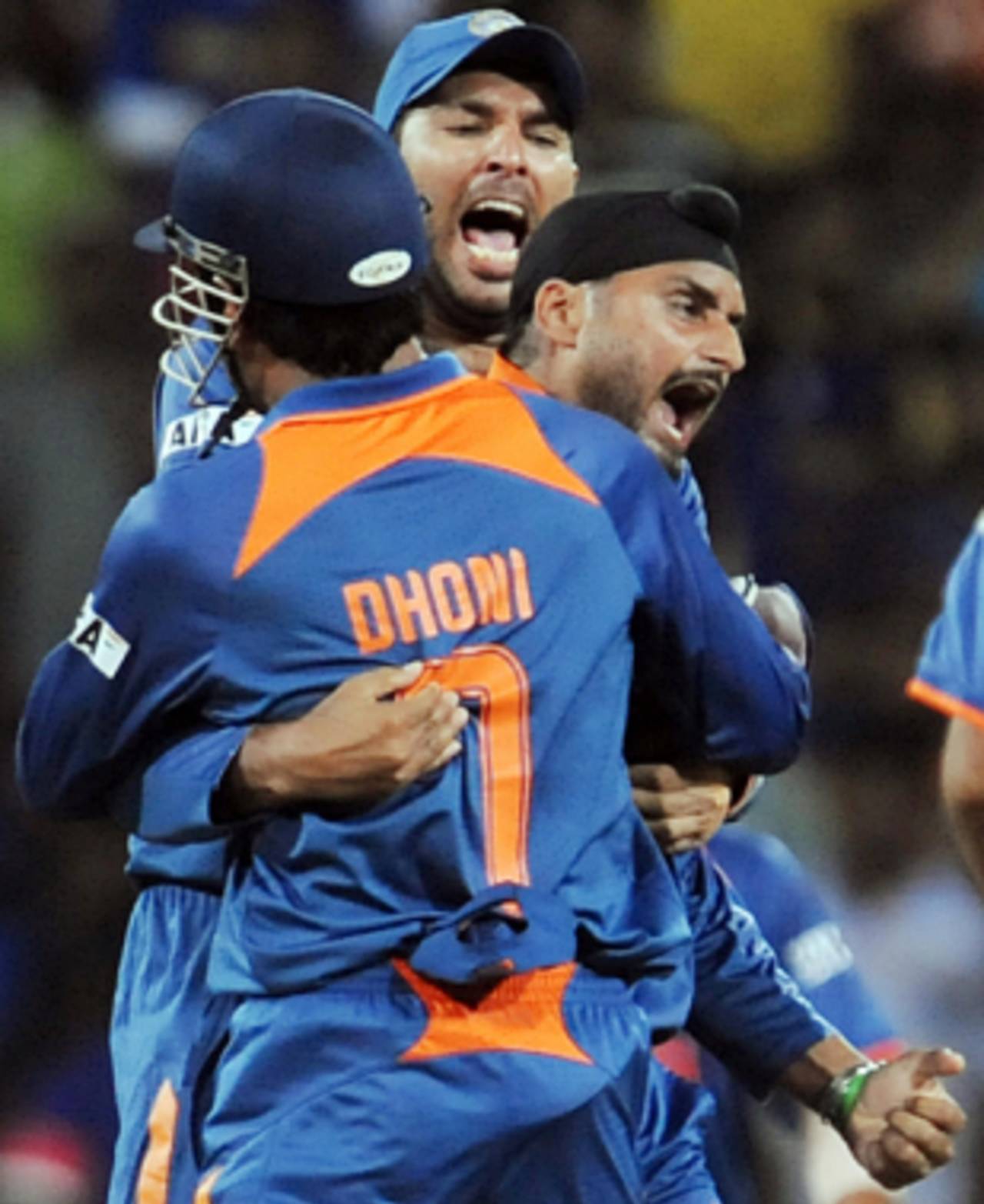 Harbhajan Singh's joy know no bounds, Sri Lanka v India, Compaq Cup, final, Colombo, September 14, 2009