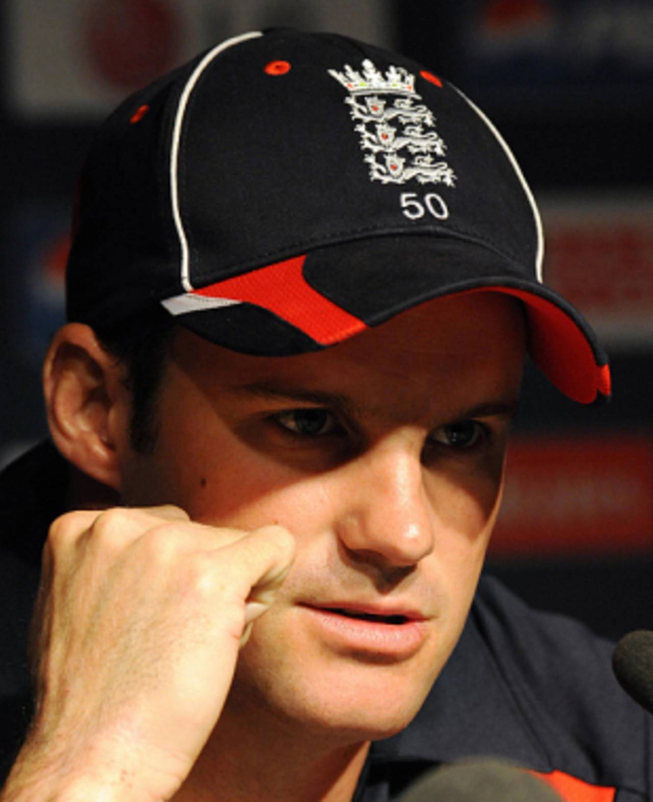 Andrew Strauss takes questions from reporters, Johannesburg, September 23, 2009
