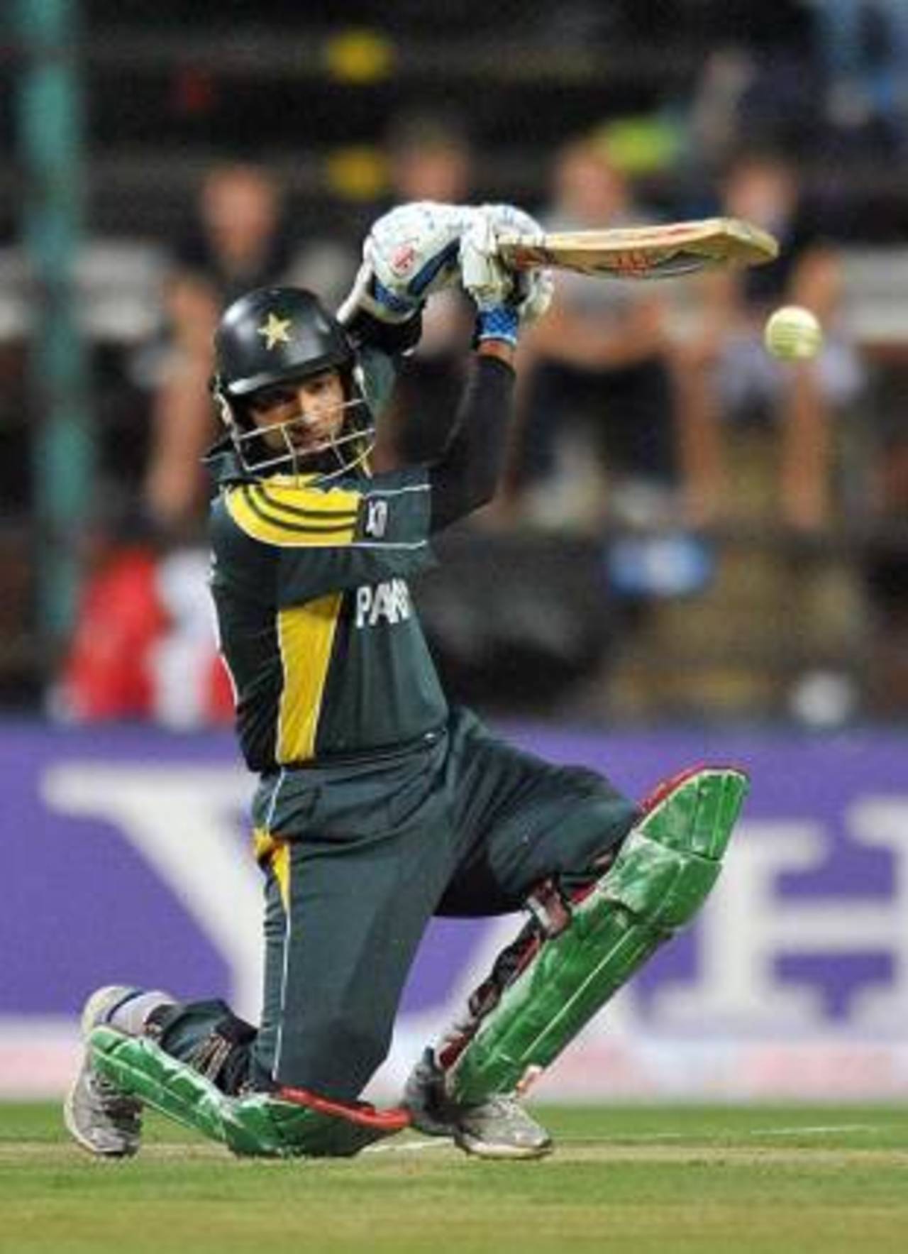 Mohammad Yousuf drives during his innings of 23, Pakistan v West Indies, Champions Trophy, Group A, Johannesburg, September 23, 2009
