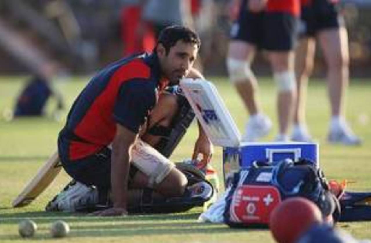 Ravi Bopara takes a breather during training, Johannesburg, September 23, 2009