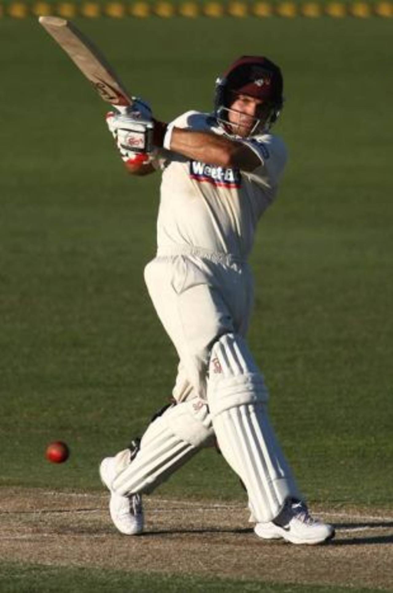 Chris Hartley pulls on his way to a half-century, Western Australia v Queensland, Sheffield Shield, Perth, 3rd day, October 15, 2009