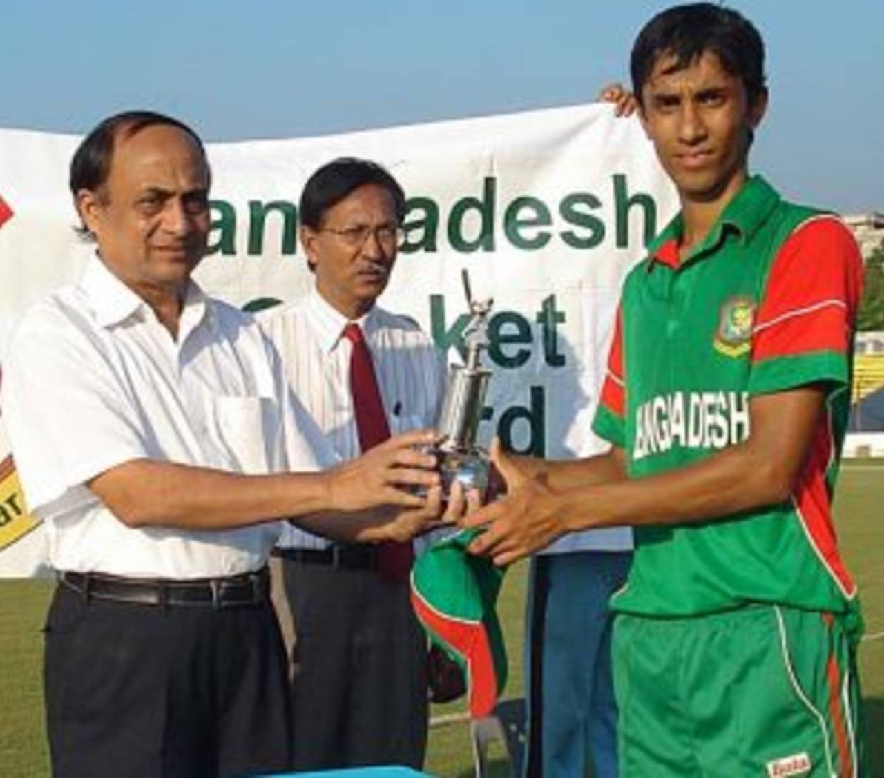 Shaker Ahmed's 4 for 43 handed Bangladesh Under-19 a thrilling win&nbsp;&nbsp;&bull;&nbsp;&nbsp;Bangladesh Cricket Board