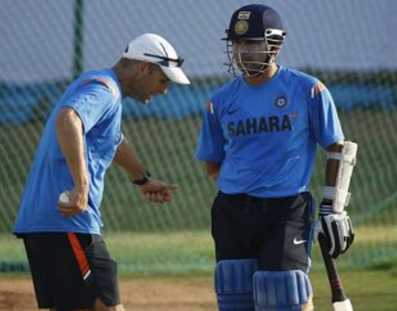 Gary Kirsten speaks to Sachin Tendulkar during a net session, Mumbai, October 23, 2009