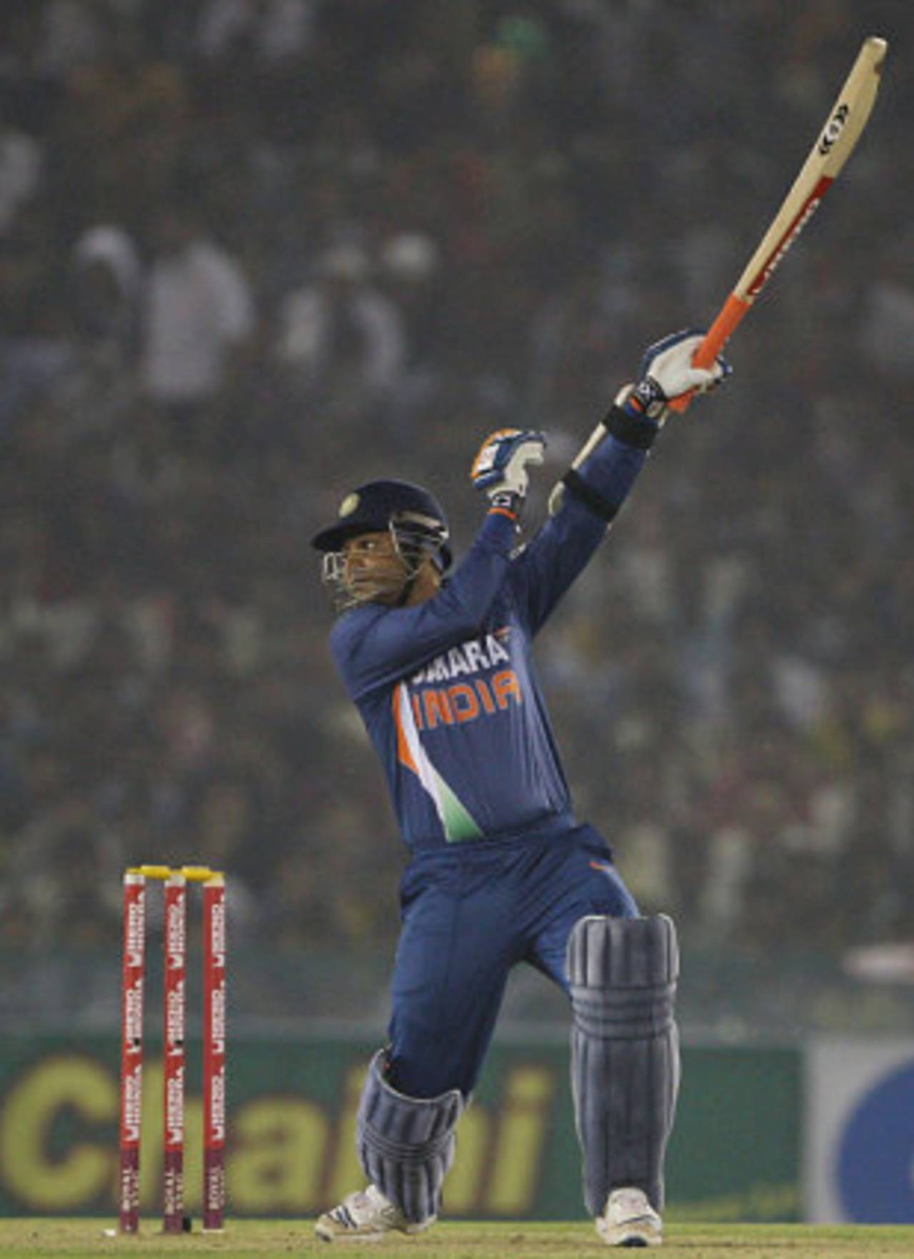 Virender Sehwag goes on the attack, India v Australia, 4th ODI, Mohali, November 2, 2009 