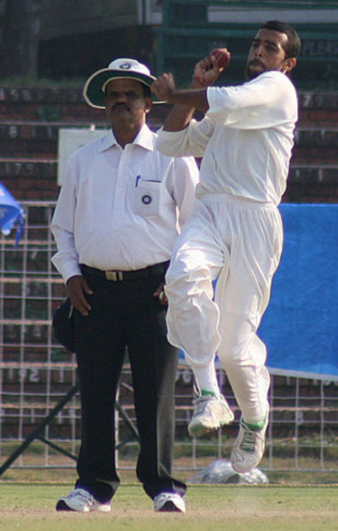 Love Ablish runs in hard, Punjab v Mumbai, 2nd day, Ranji Trophy Super League, Group A, Chandigarh, November 4, 2009