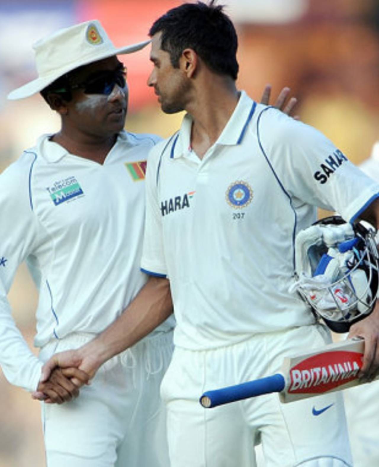 Proving the doubters wrong: Dravid and Jayawardene scored 490 runs between them in the match&nbsp;&nbsp;&bull;&nbsp;&nbsp;AFP
