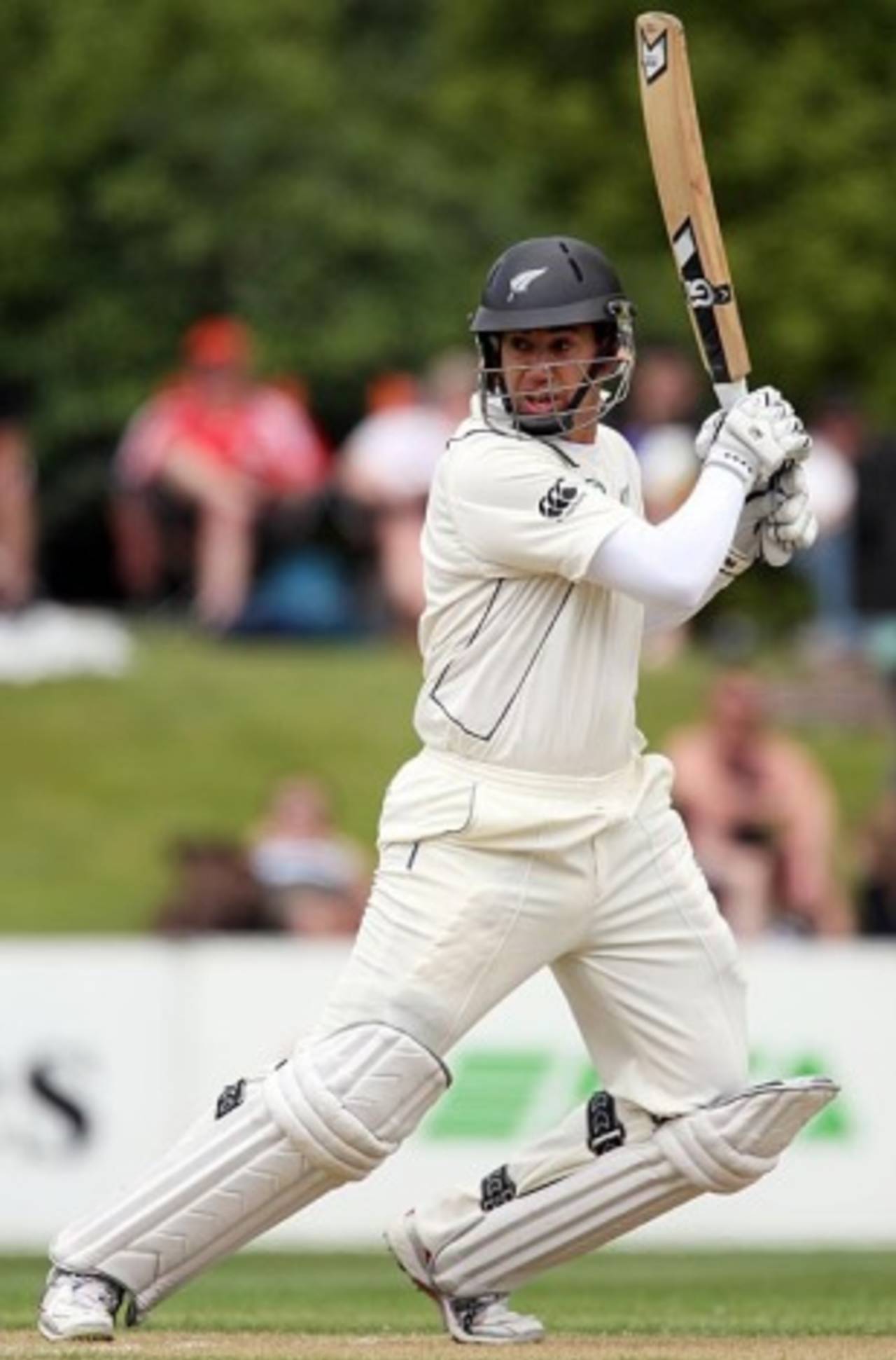 Ross Taylor guides one behind square during his 94, New Zealand v Pakistan, 1st Test, Dunedin, 1st day, November 24, 2009