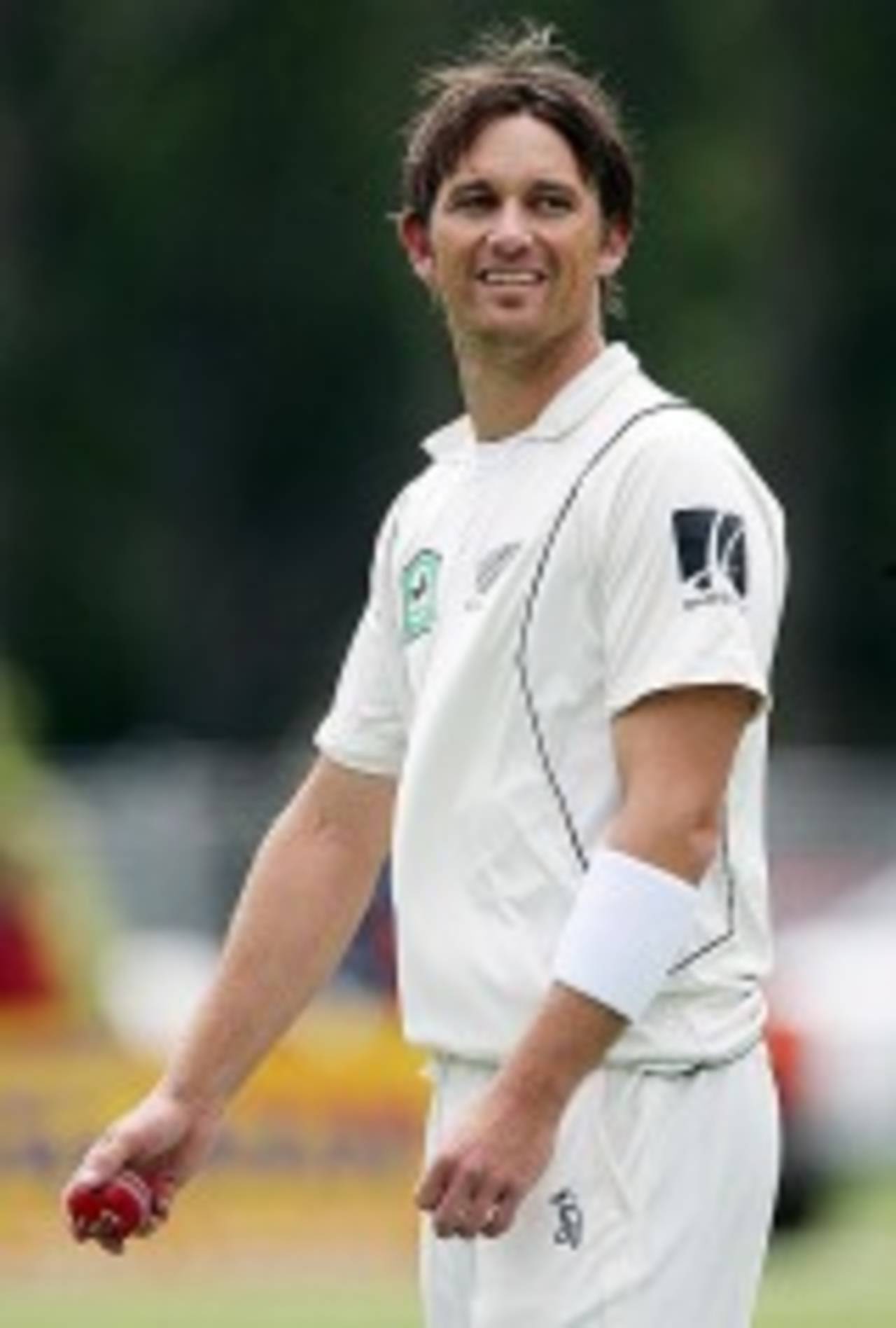 Shane Bond started well in his first Test after returning to the official fold, New Zealand v Pakistan, 1st Test, Dunedin, 3rd day, November 26, 2009