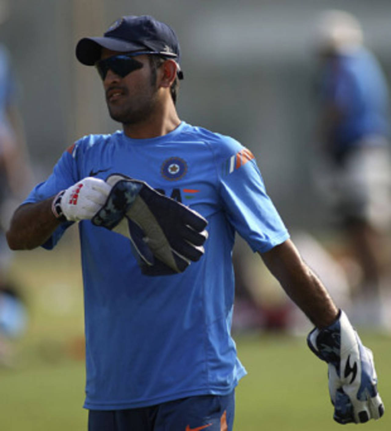 MS Dhoni, back in the saddle, is aiming at 4-1&nbsp;&nbsp;&bull;&nbsp;&nbsp;Associated Press