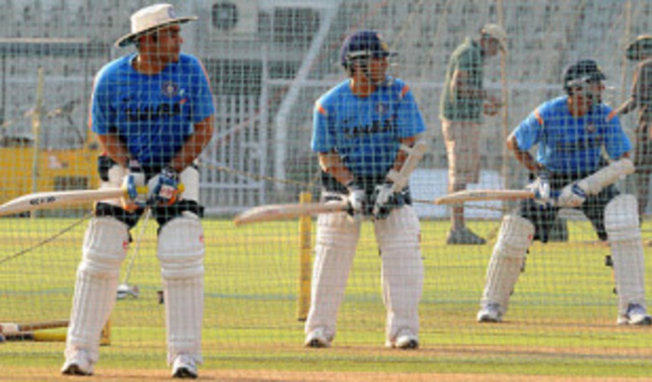 Virender Sehwag, Sachin Tendulkar and Rahul Dravid concentrate hard during batting practice, Mumbai, November 30, 2009