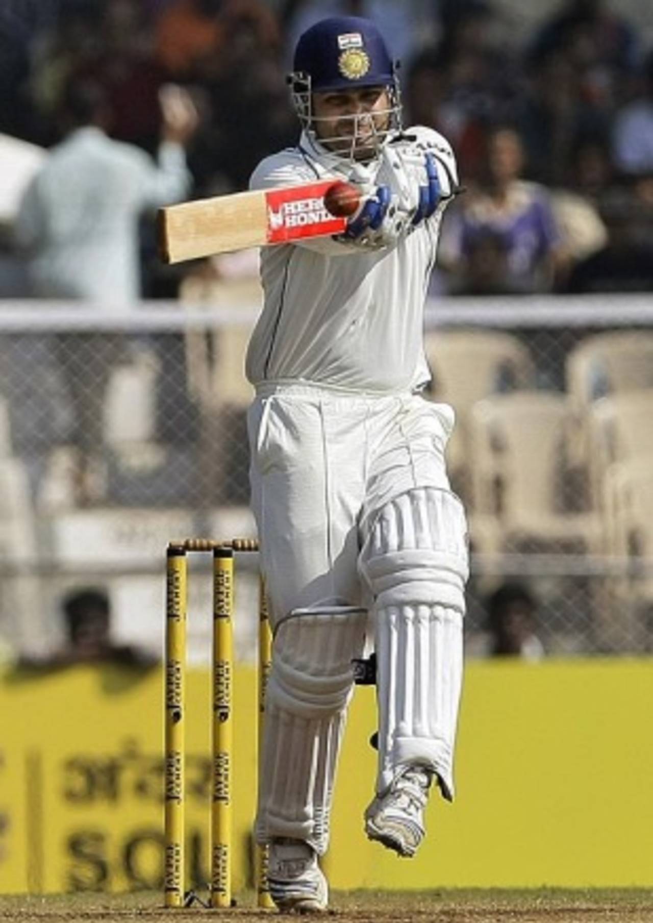 The pull was one of multiple shots Virender Sehwag executed to perfection&nbsp;&nbsp;&bull;&nbsp;&nbsp;Rajanish Kakade/Associated Press