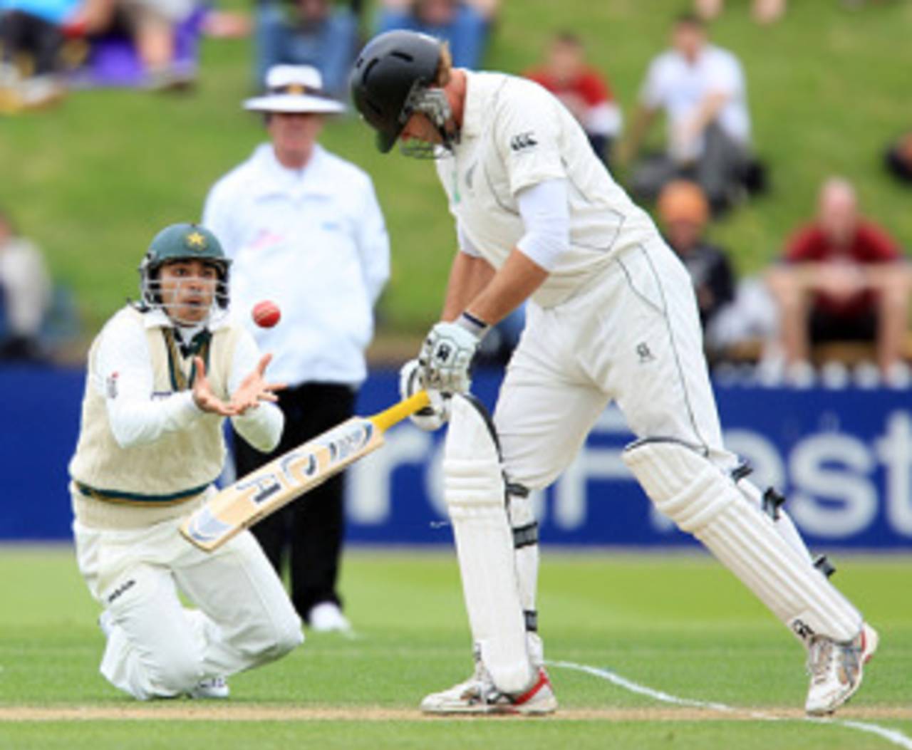 Salman Butt prepares to pouch Tim McIntosh, New Zealand v Pakistan, 2nd Test, Wellington, 2nd day, December 4, 2009