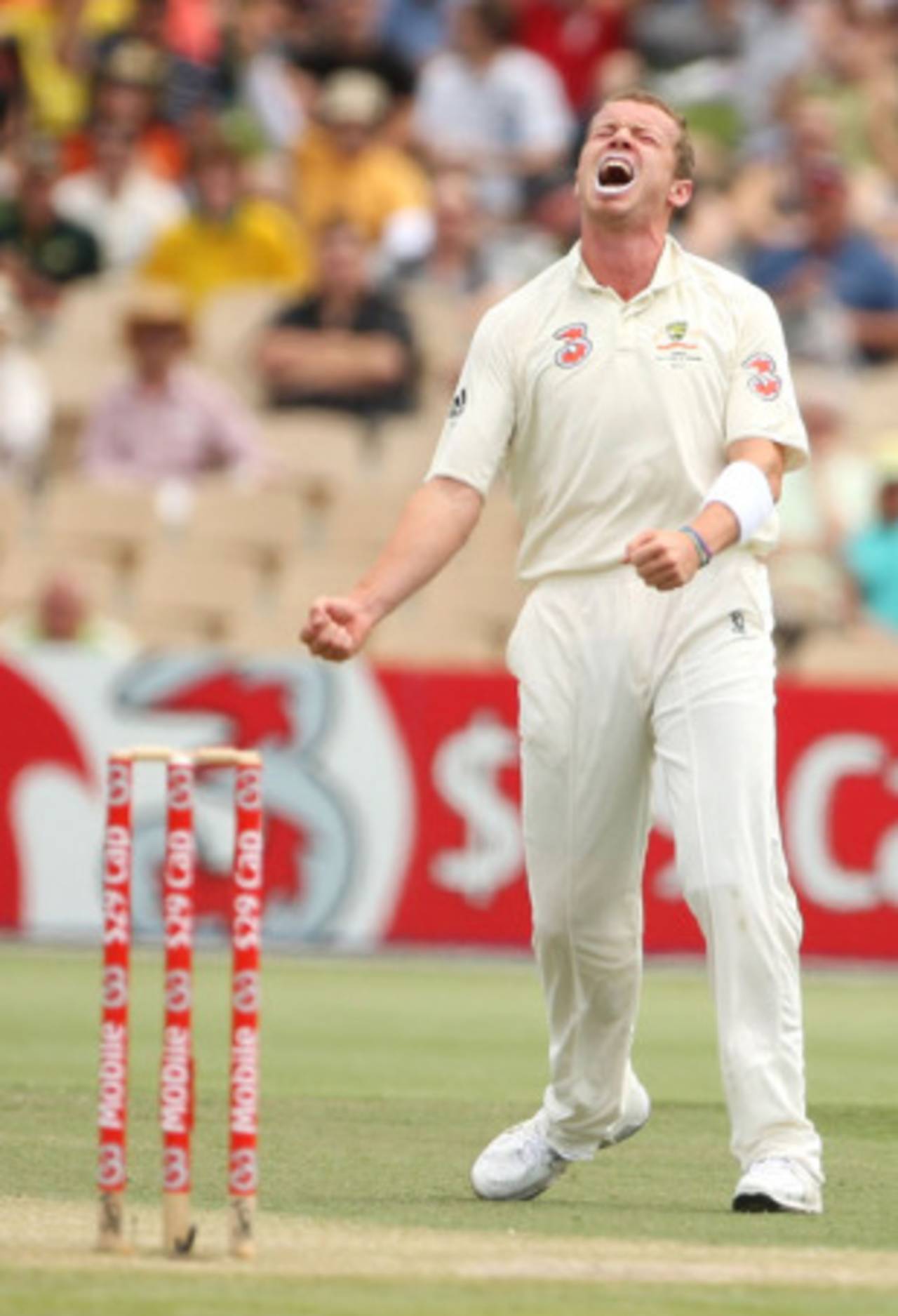 Peter Siddle is pumped after picking up Darren Sammy, Australia v West Indies, 2nd Test, Adelaide, 5 December