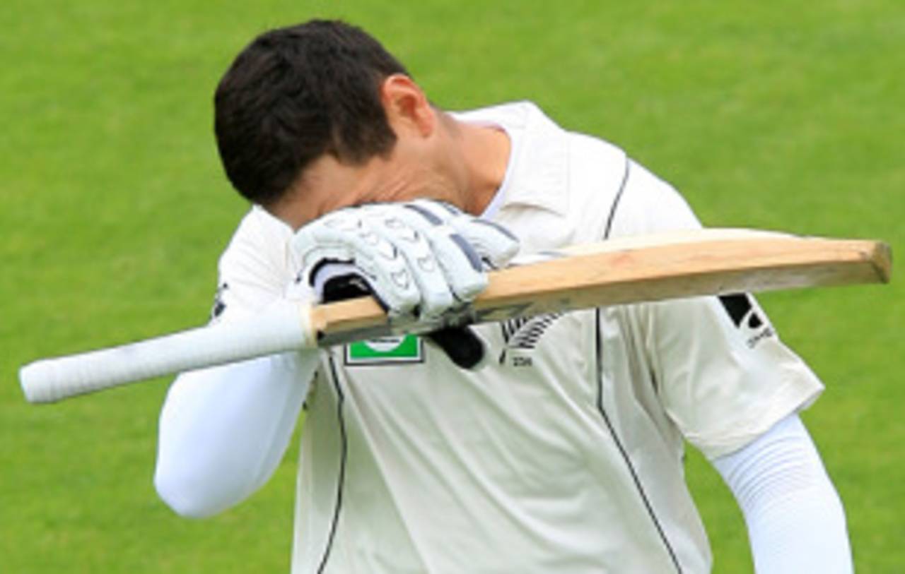 Ross Taylor has begun his innings far earlier than he would have liked against Pakistan&nbsp;&nbsp;&bull;&nbsp;&nbsp;Getty Images