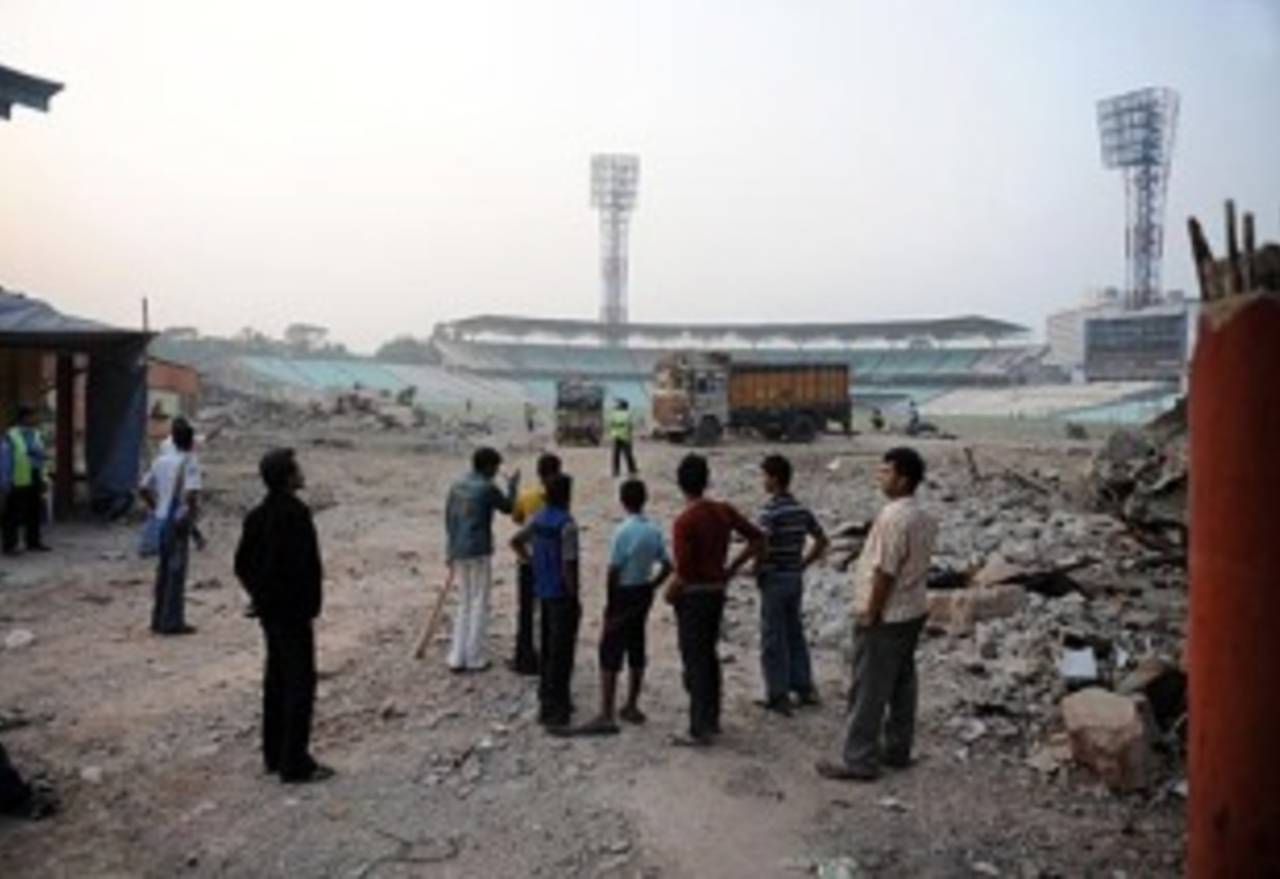 Work in progress at Eden Gardens ahead of the ODI against Sri Lanka, Kolkata, December 8, 2009