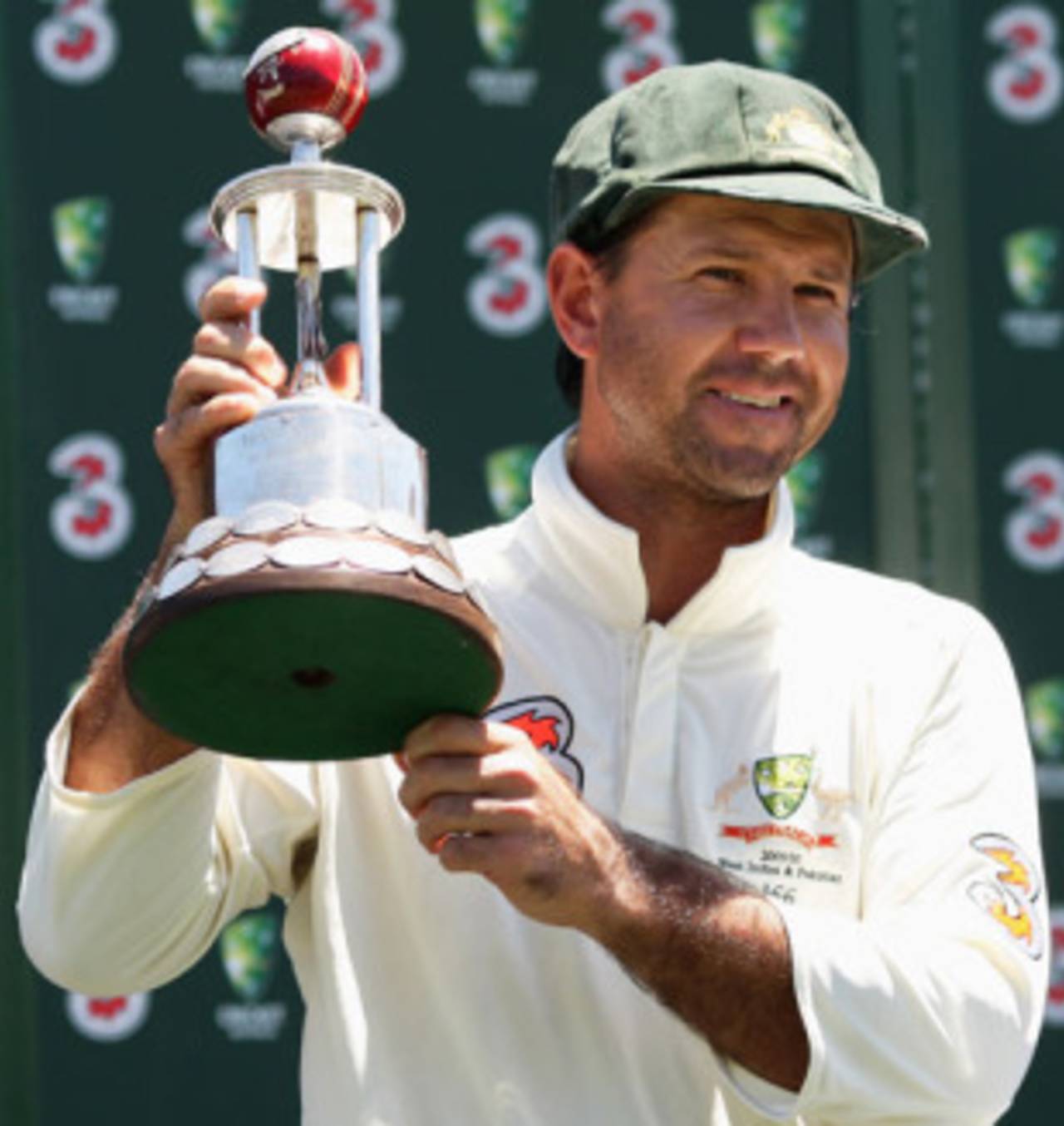 Ricky Ponting lifts the Frank Worrell Trophy, Australia v West Indies, 3rd Test, Perth, December 20, 2009