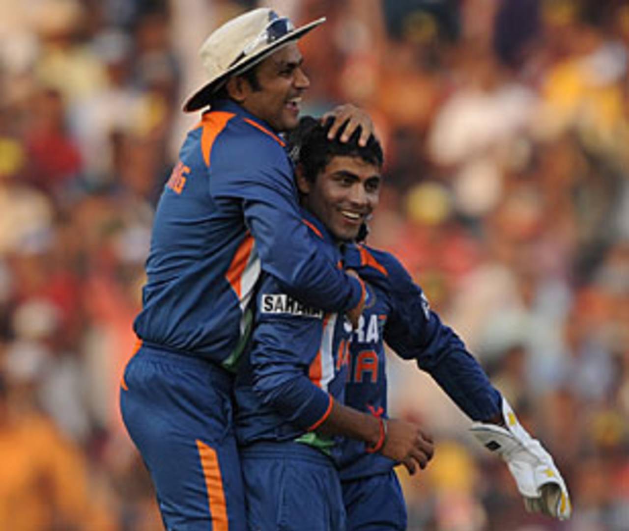 Virender Sehwag rejoices after Ravindra Jadeja sent back Upul Tharanga, India v Sri Lanka, 3rd ODI, Cuttack, December 21, 2009