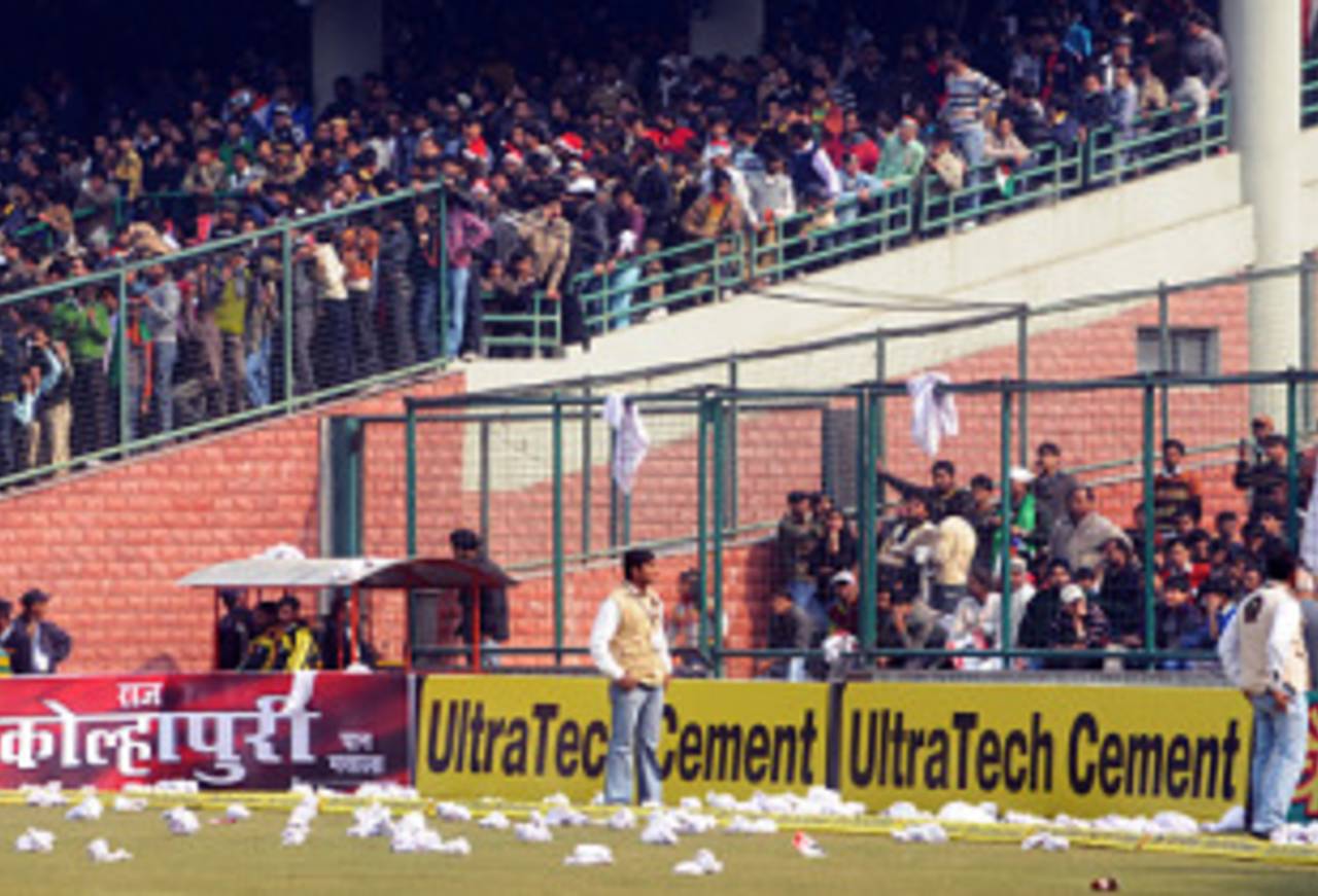 Unruly scenes at the Kotla with the India-Sri Lanka ODI being called off&nbsp;&nbsp;&bull;&nbsp;&nbsp;AFP